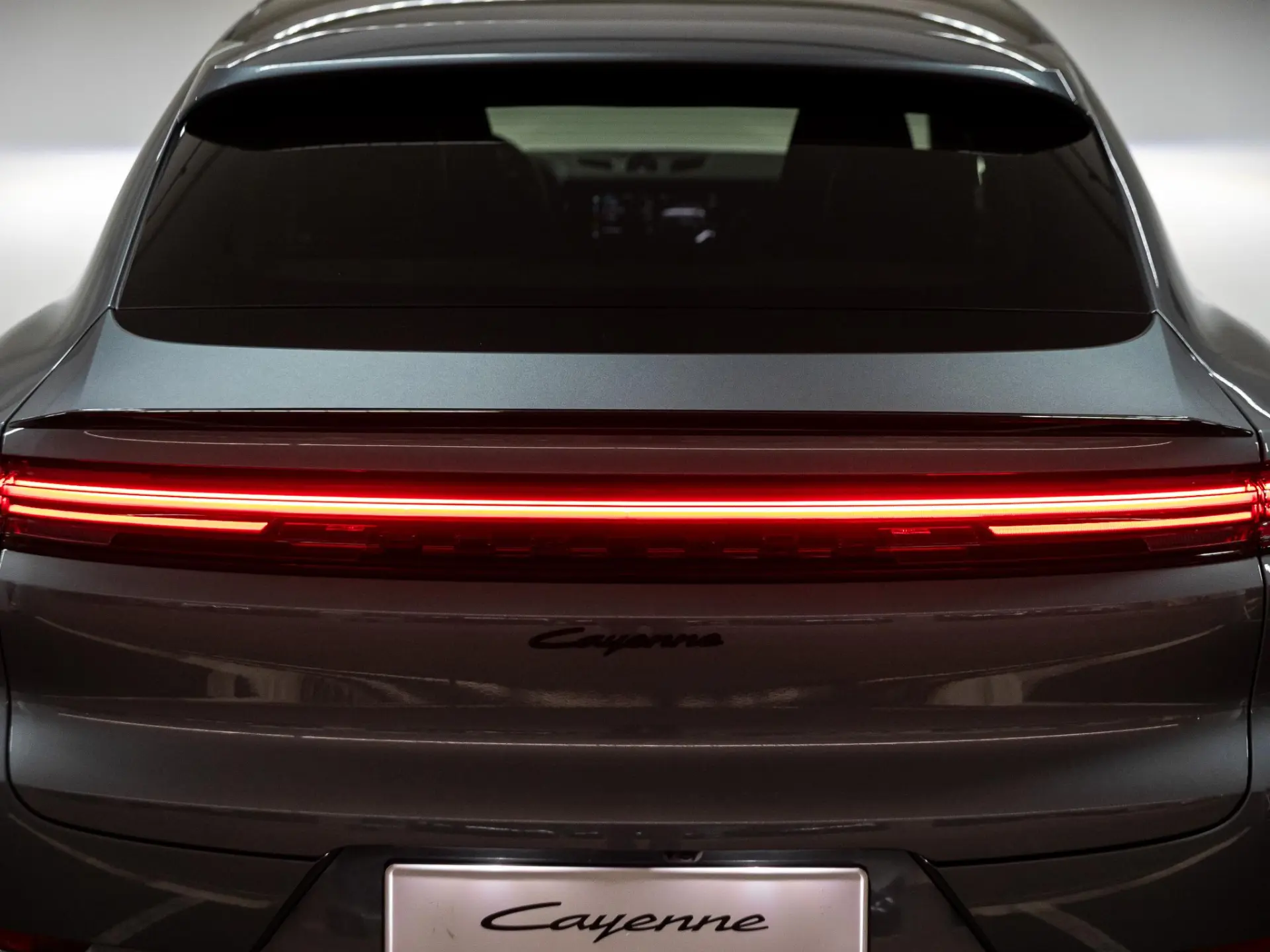 Cayenne Coupé 3.0 E-Hybrid Black Edition
