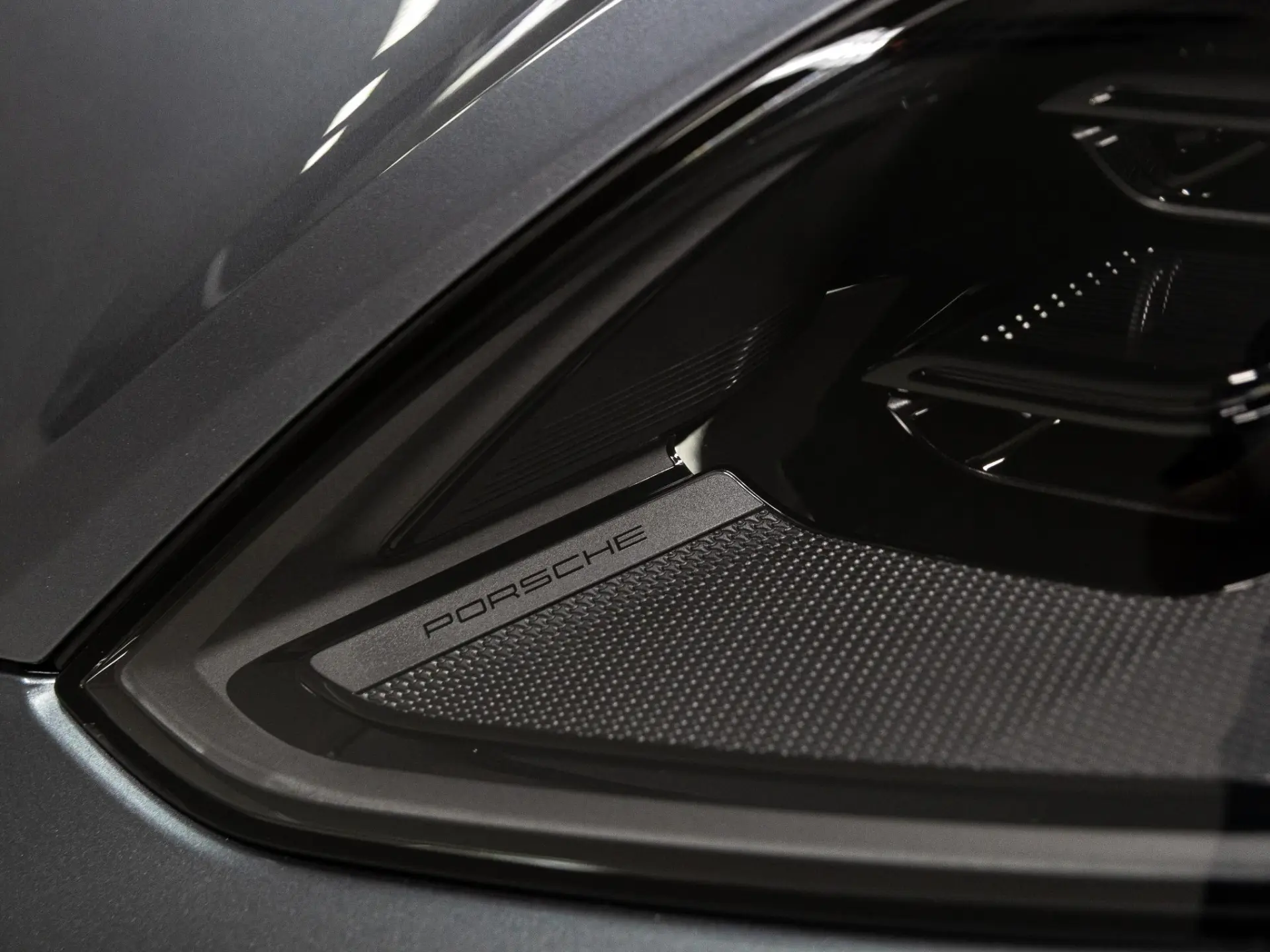 Cayenne Coupé 3.0 E-Hybrid Black Edition