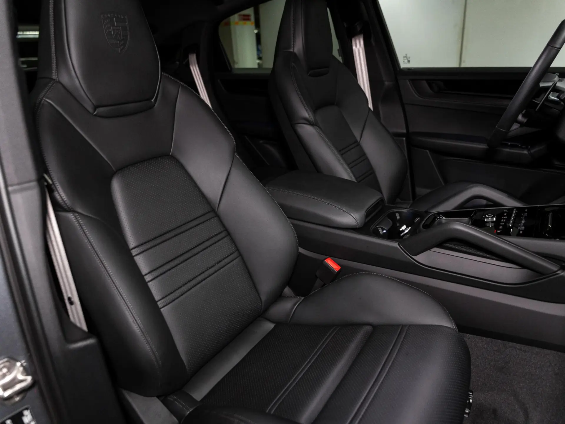 Cayenne Coupé 3.0 E-Hybrid Black Edition