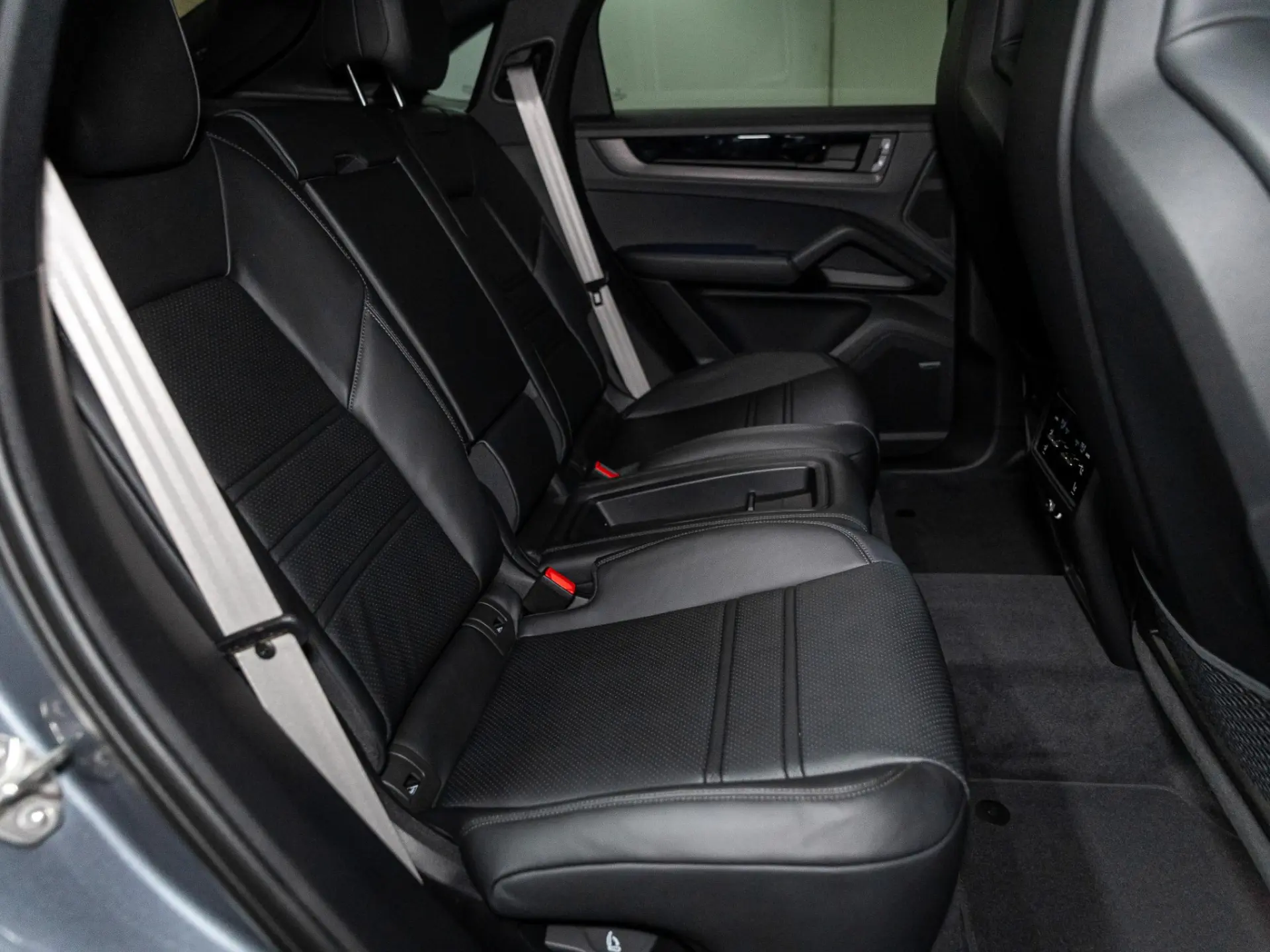 Cayenne Coupé 3.0 E-Hybrid Black Edition
