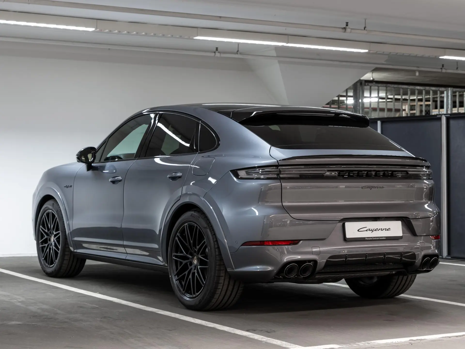 Cayenne Coupé 3.0 E-Hybrid Black Edition