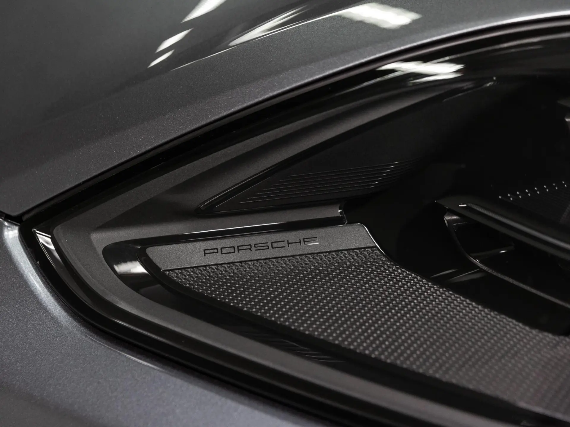 Cayenne Coupé 3.0 E-Hybrid Black Edition