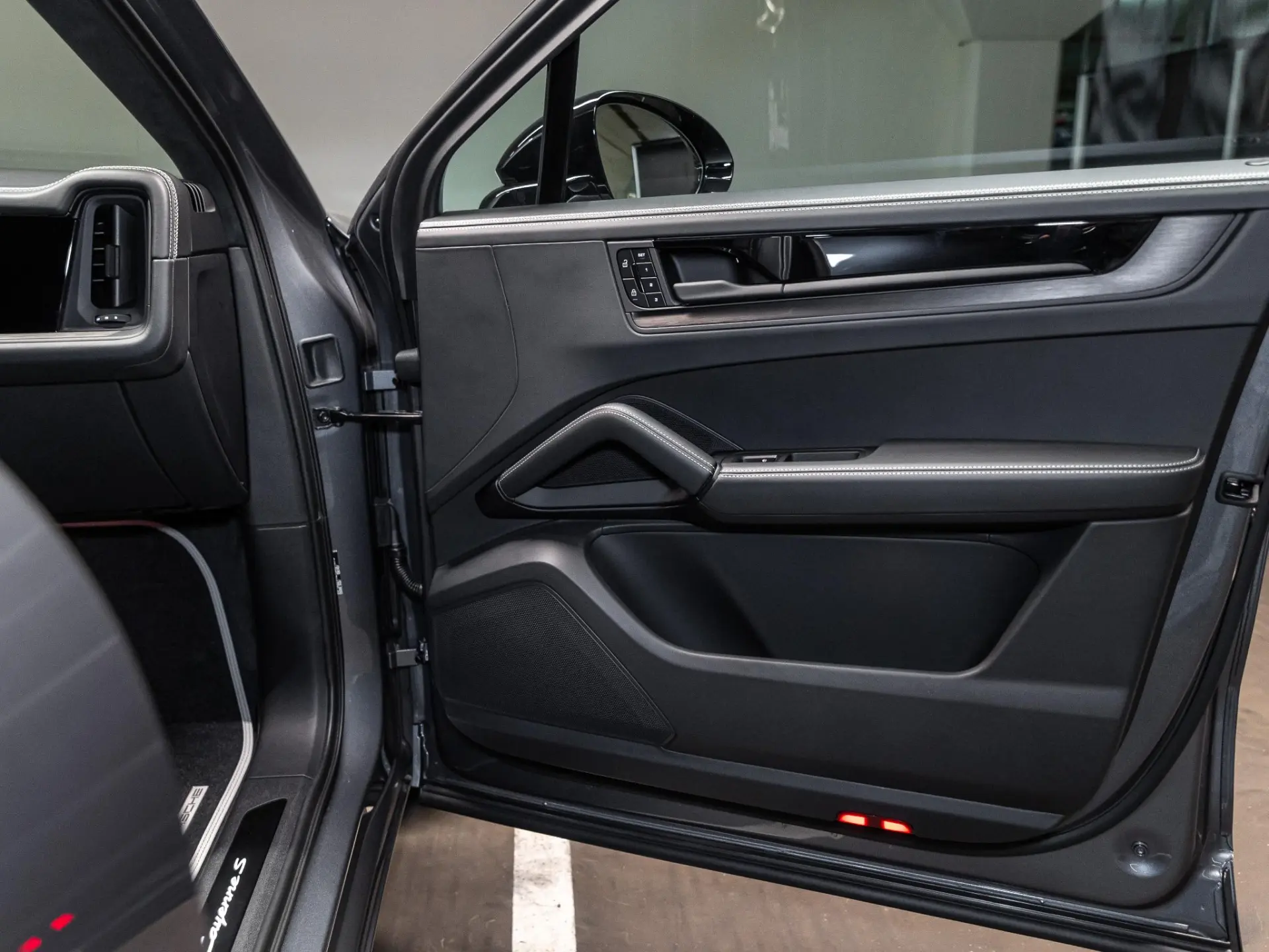 Cayenne Coupé 3.0 S E-Hybrid Black Edition