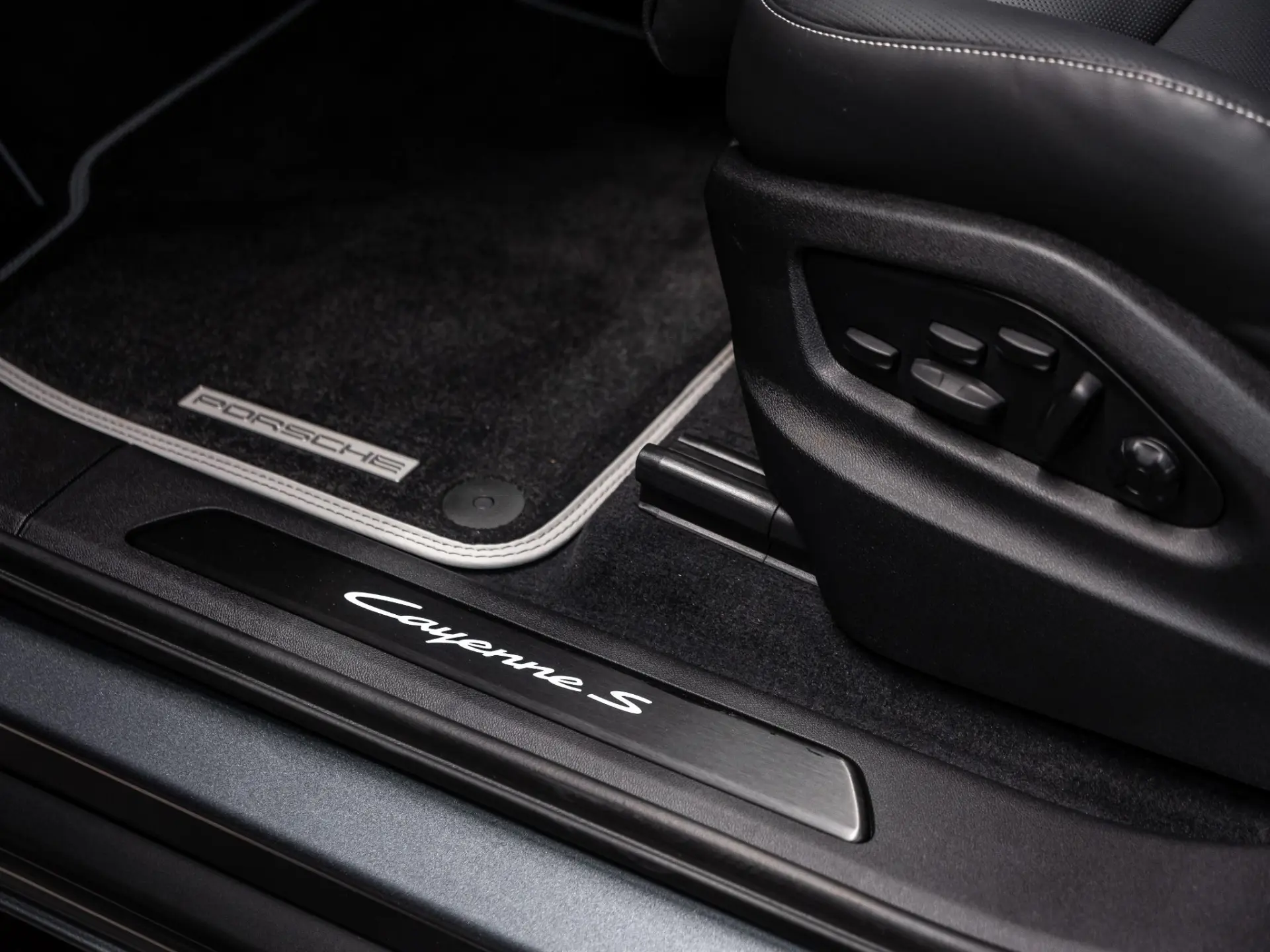 Cayenne Coupé 3.0 S E-Hybrid Black Edition