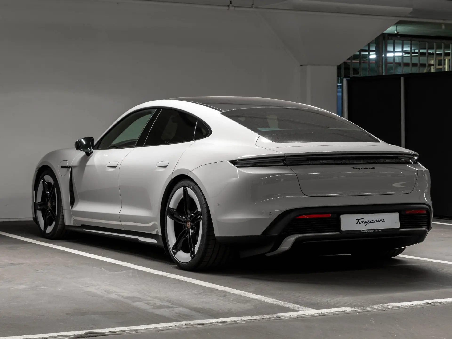 Taycan 4 Black Edition 105 kWh