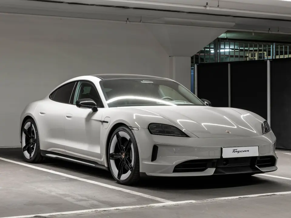 Taycan 4 Black Edition 105 kWh