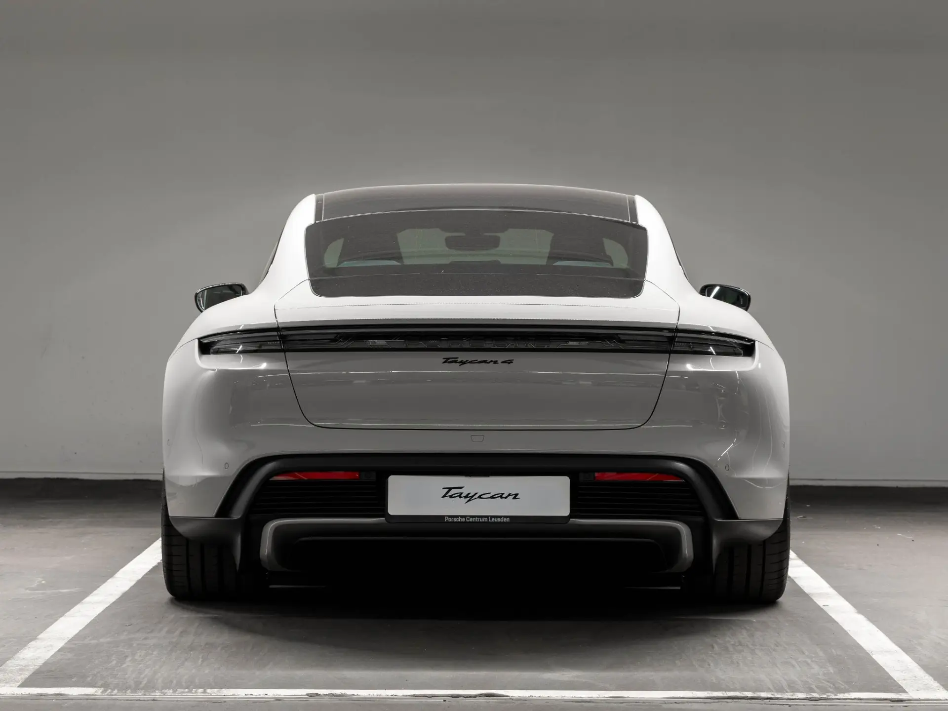 Taycan 4 Black Edition 105 kWh