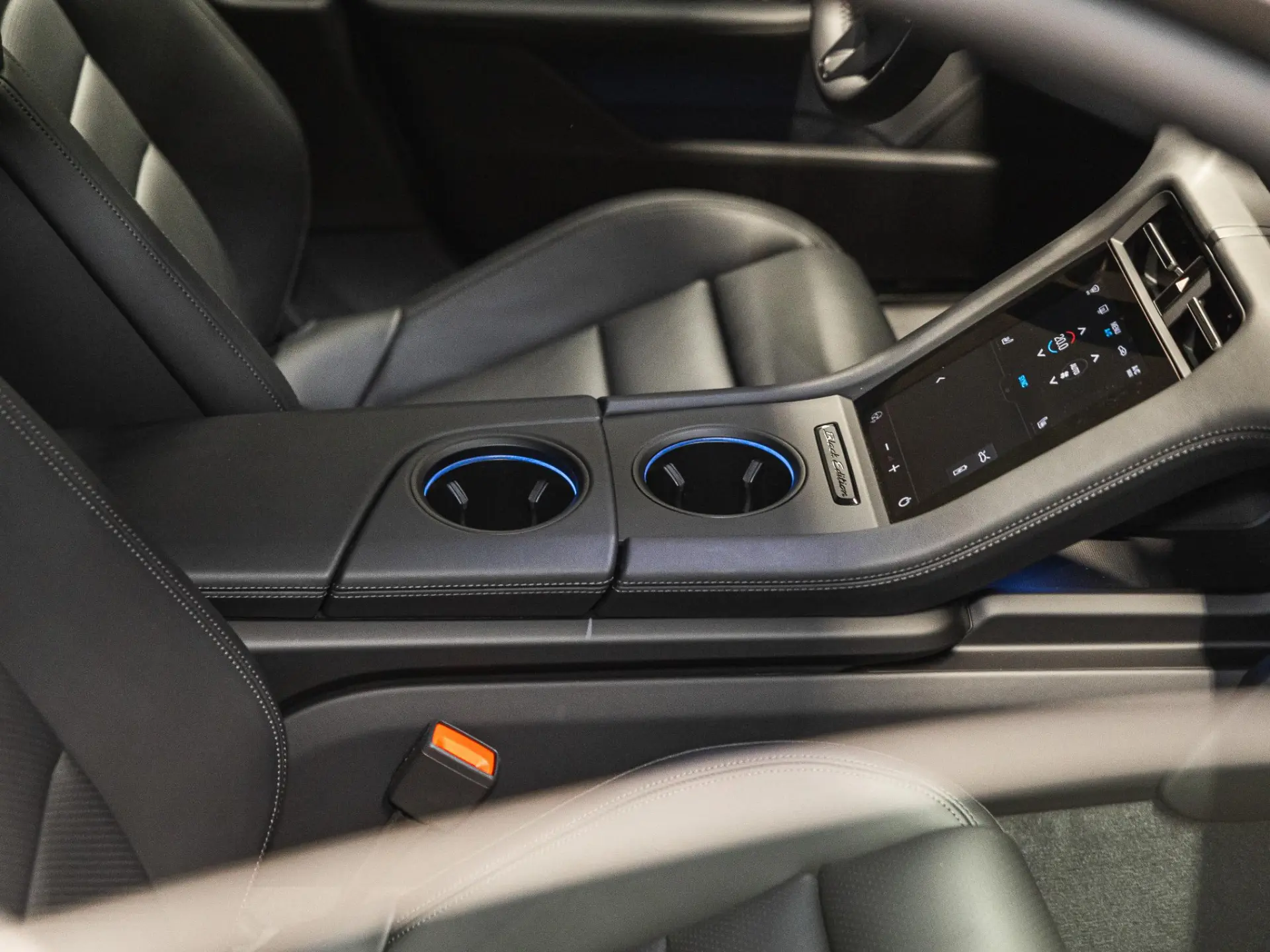 Taycan 4 Black Edition 105 kWh