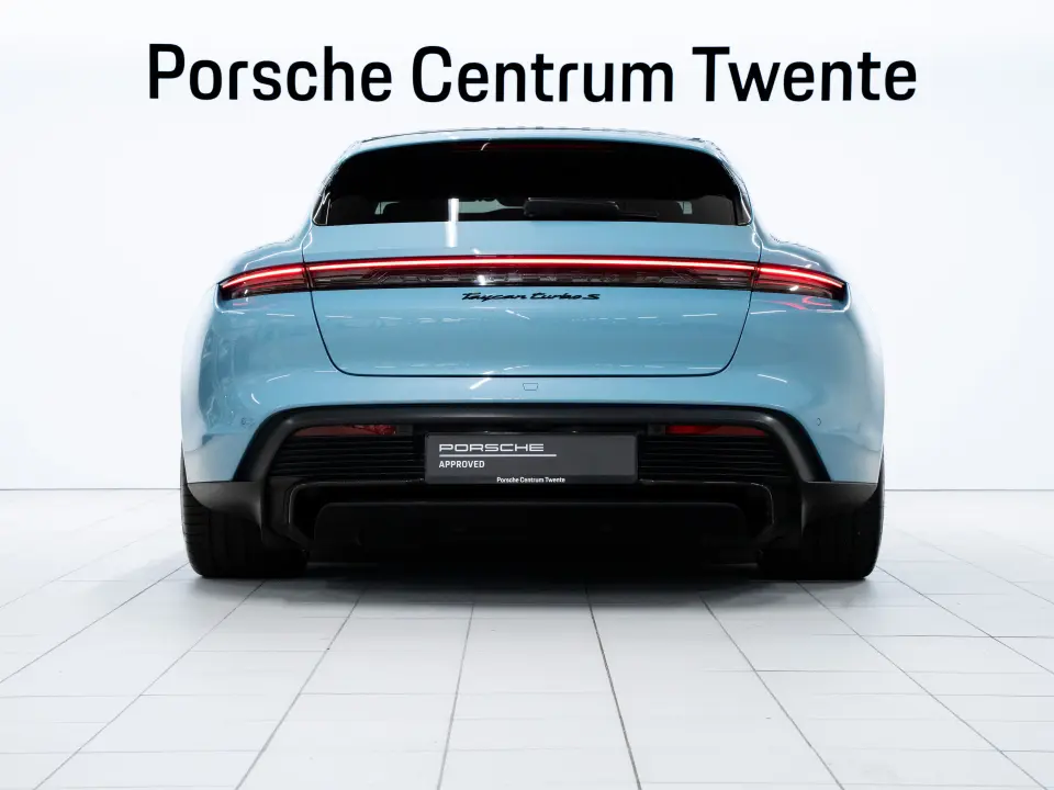 Taycan turbo s Sport Turismo