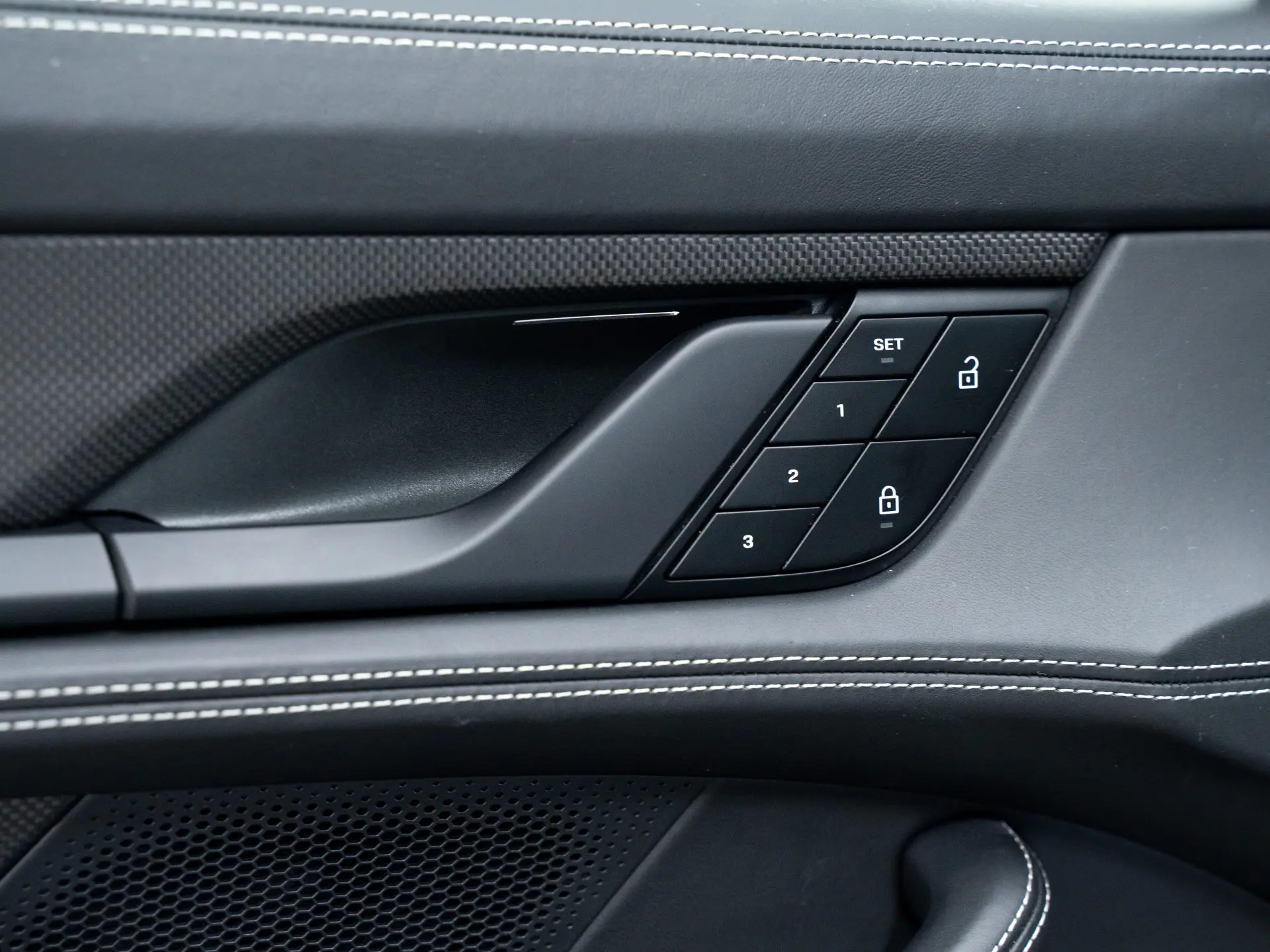 Taycan turbo s Sport Turismo