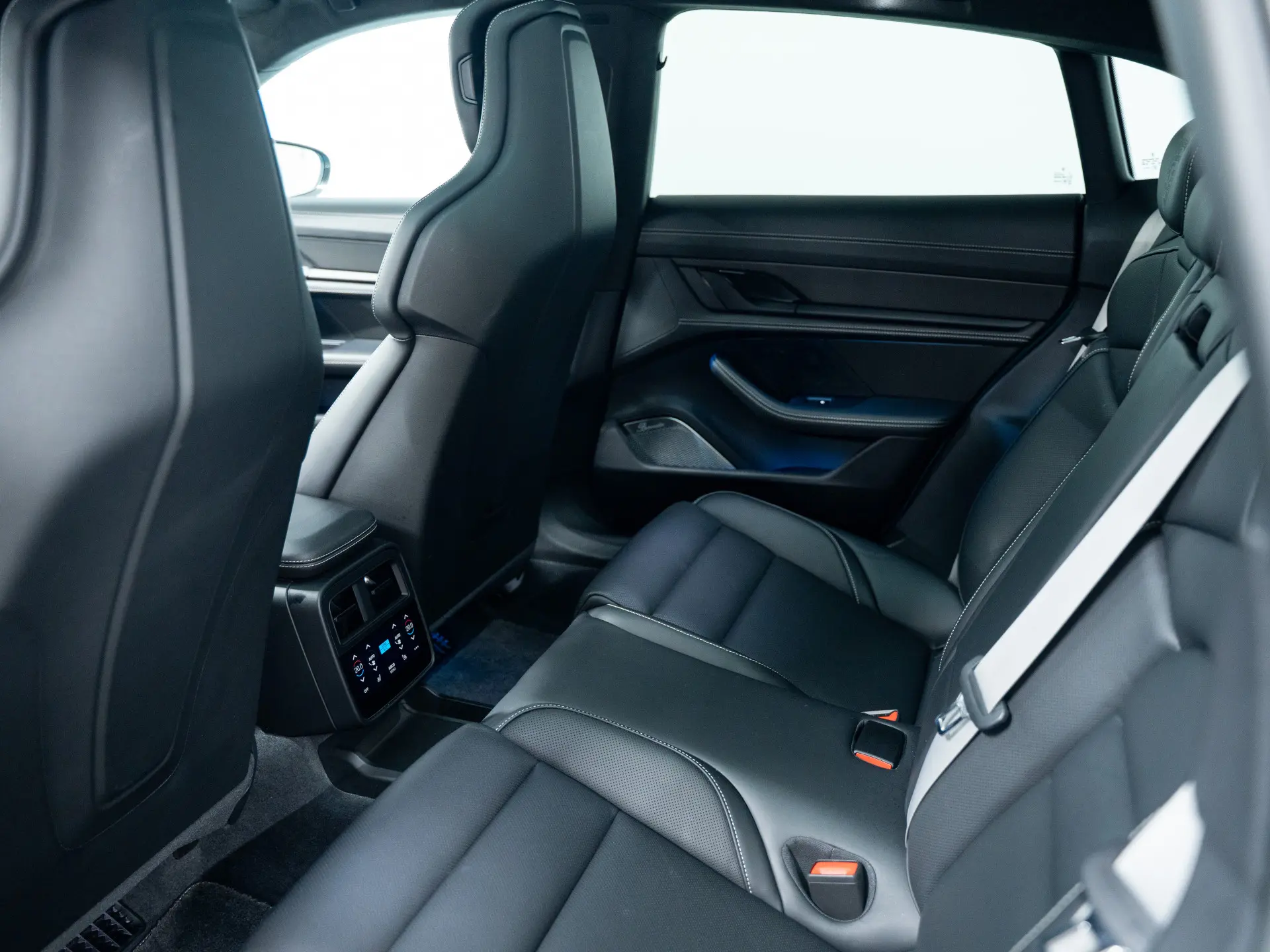 Taycan turbo s Sport Turismo