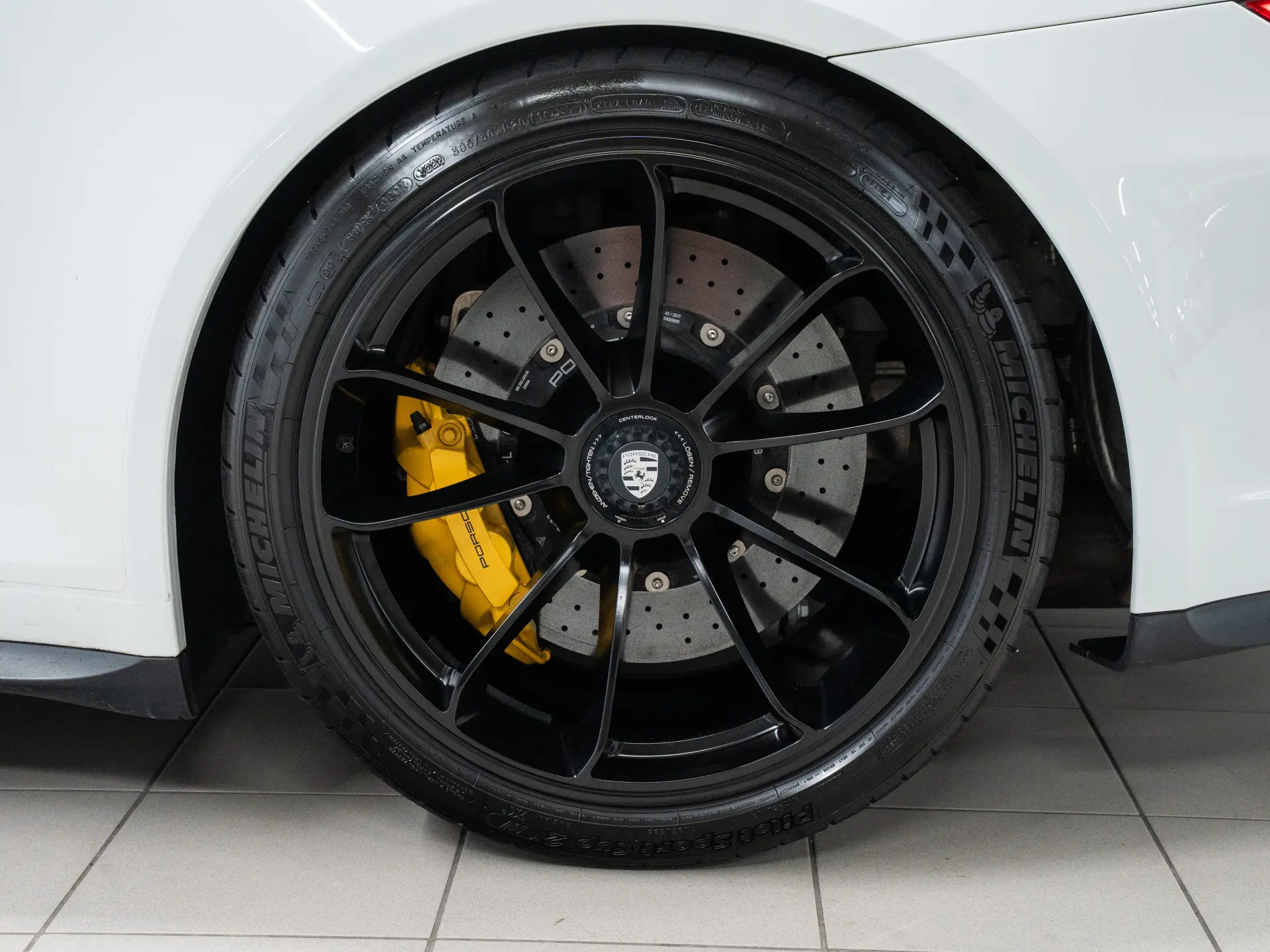 911 GT3 Touring