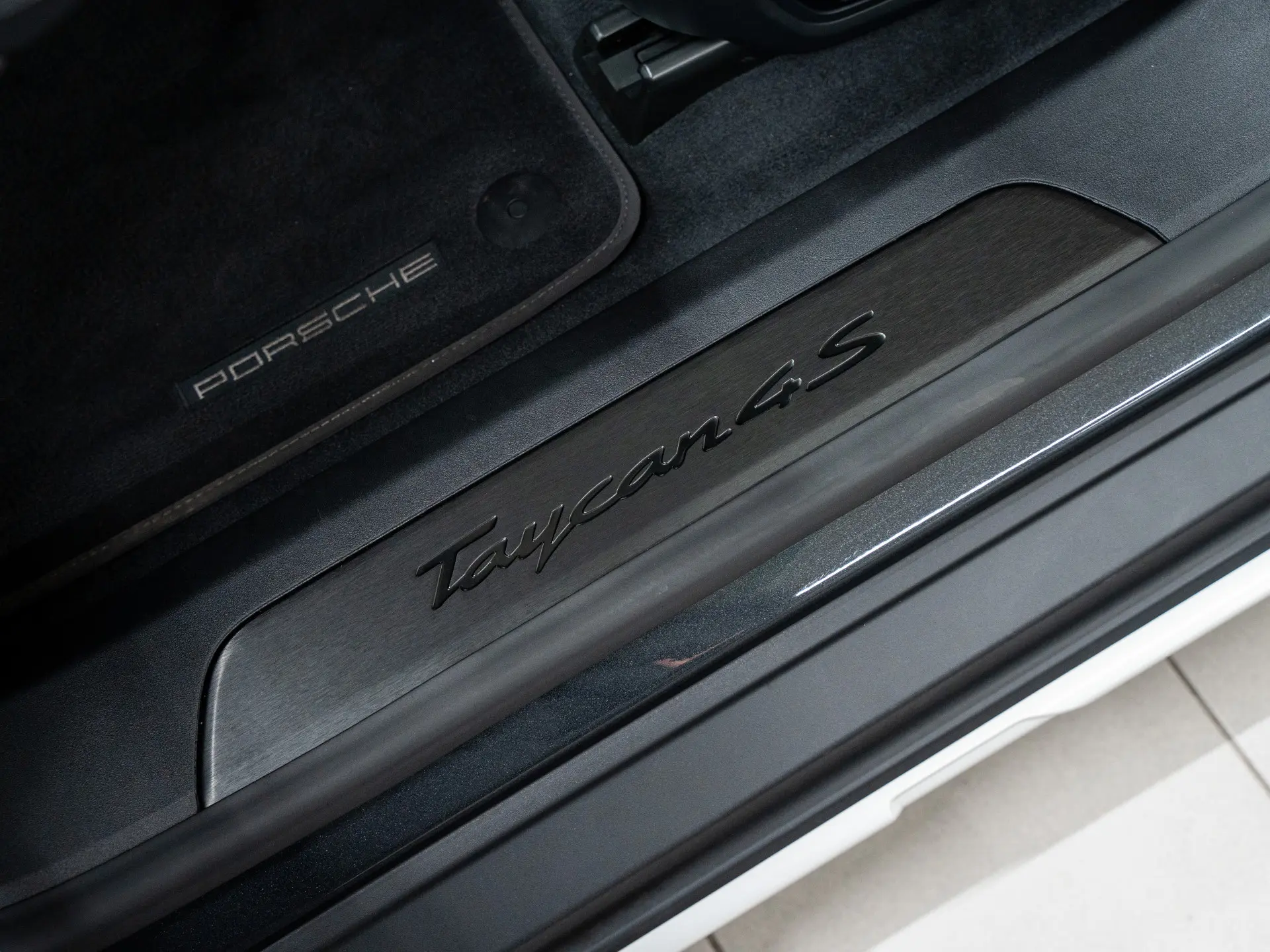 Taycan 4S Cross Turismo
