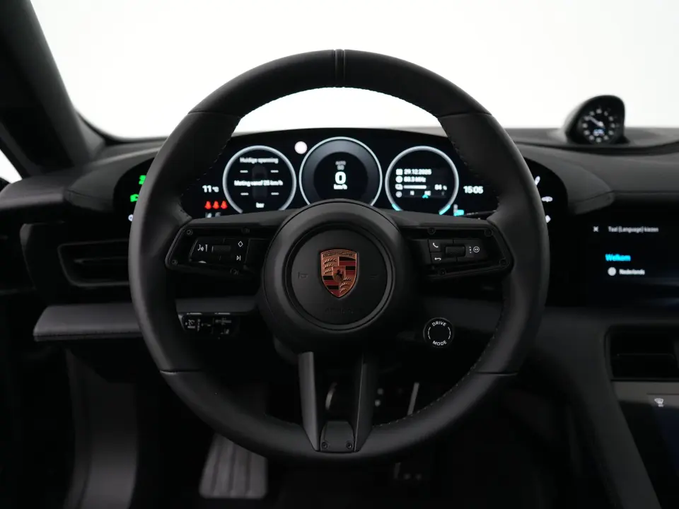 Taycan Sport Turismo Black Edition