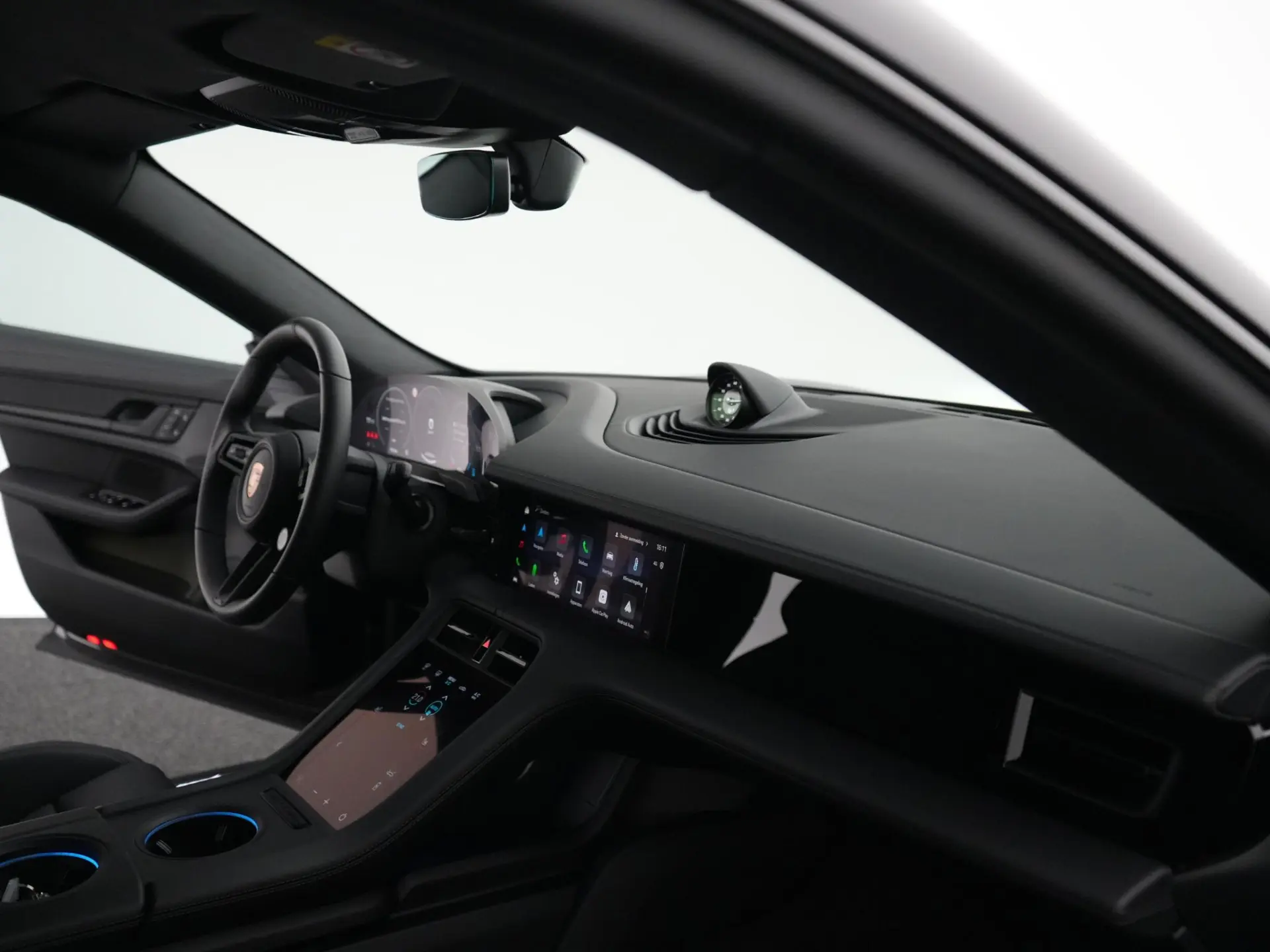 Taycan Sport Turismo Black Edition