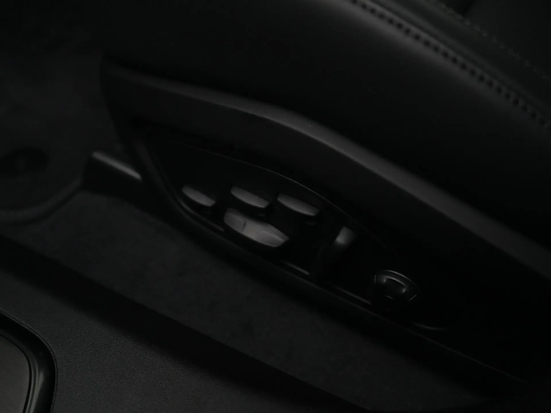 Taycan Sport Turismo Black Edition