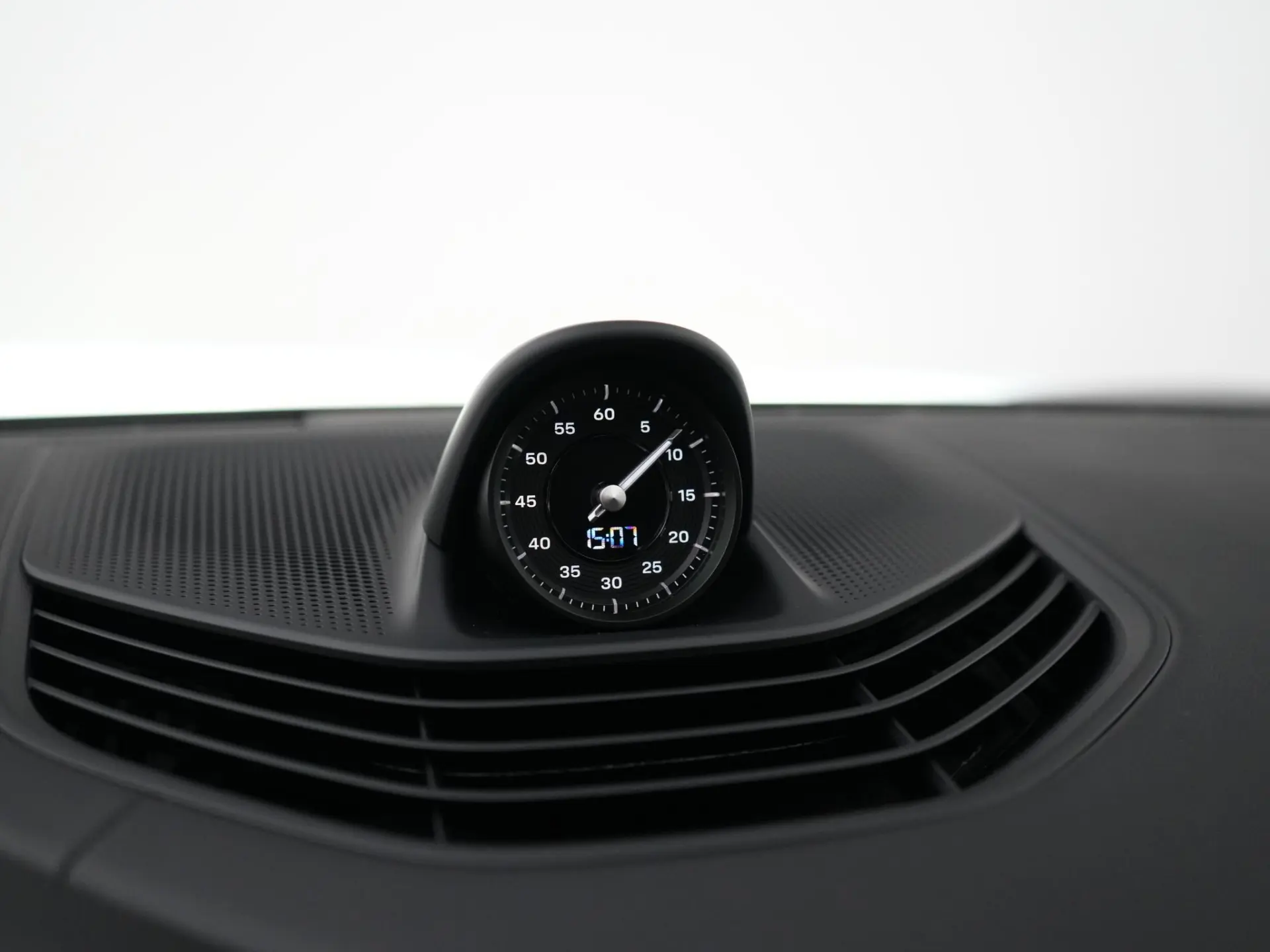 Taycan Sport Turismo Black Edition