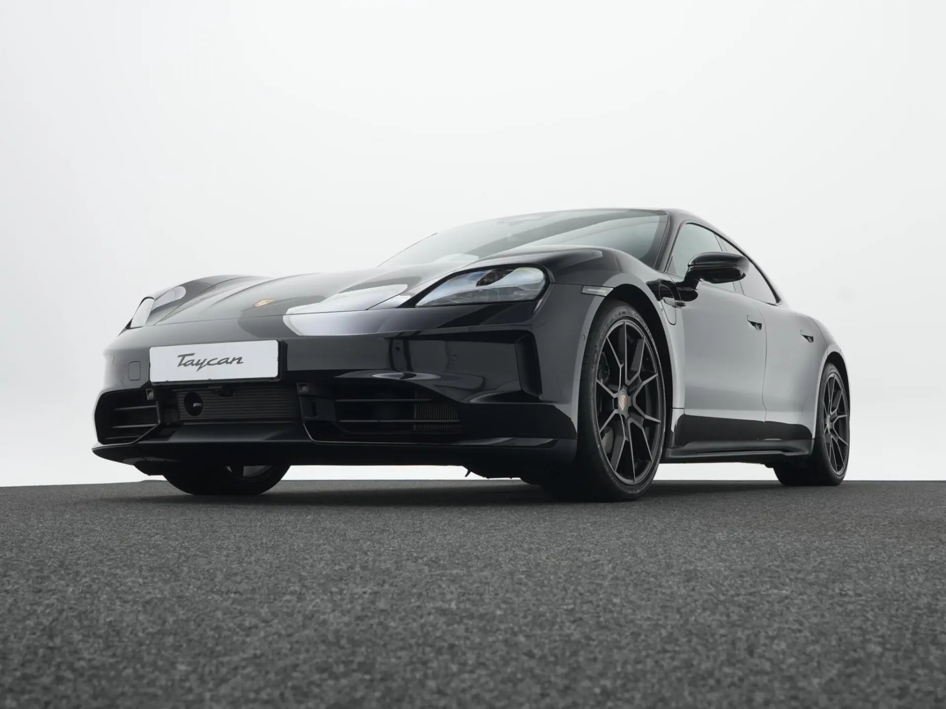 Taycan Sport Turismo Black Edition