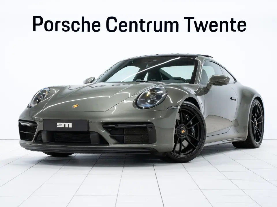 Porsche 911 Carrera 4 GTS