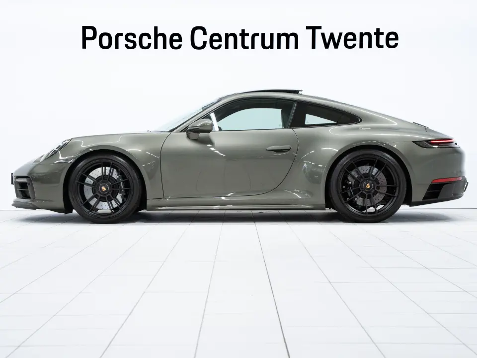 911 Carrera 4 GTS