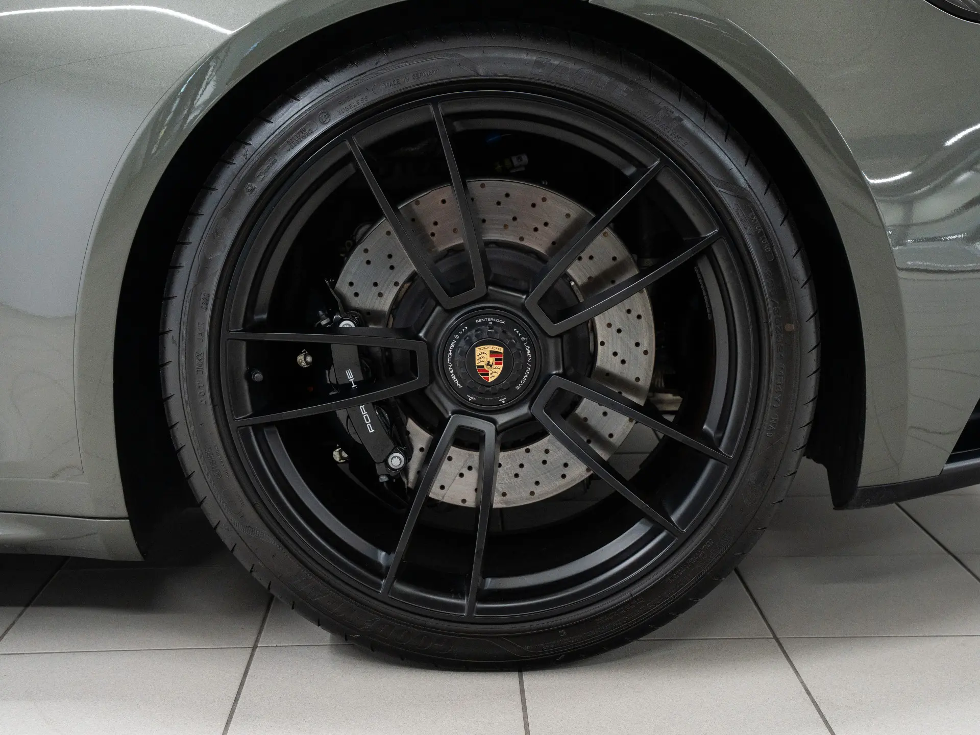911 Carrera 4 GTS