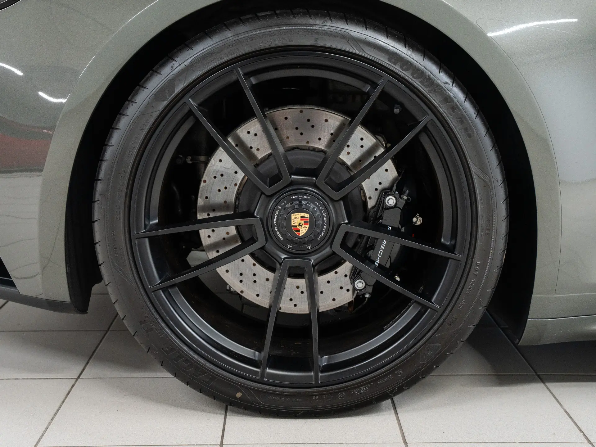 911 Carrera 4 GTS