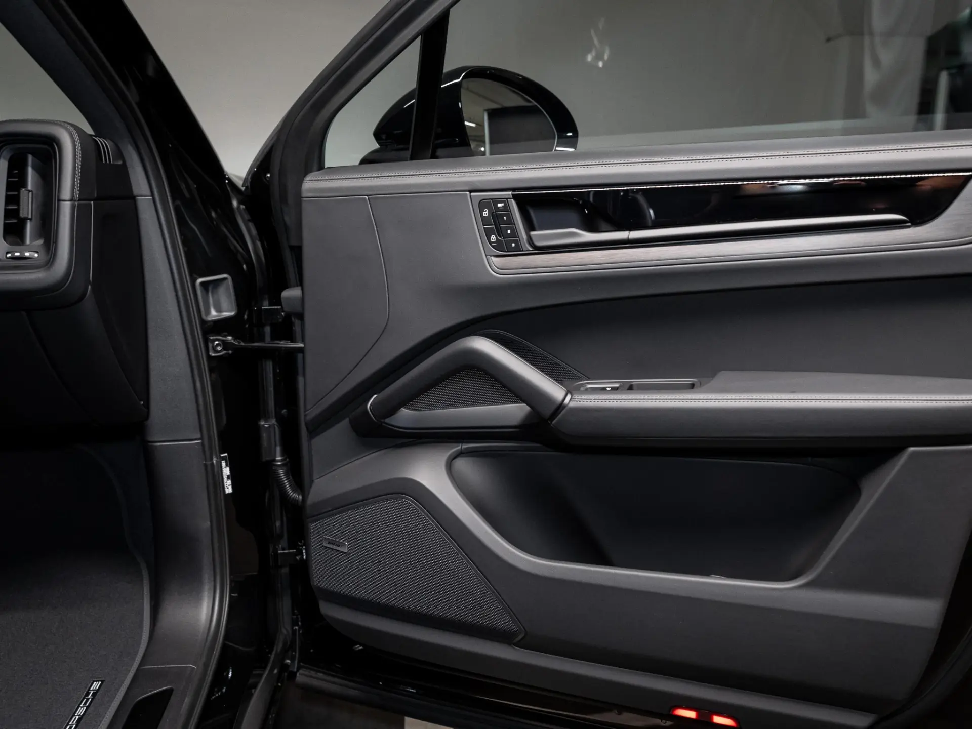 Cayenne Coupé 3.0 S E-Hybrid Black Edition