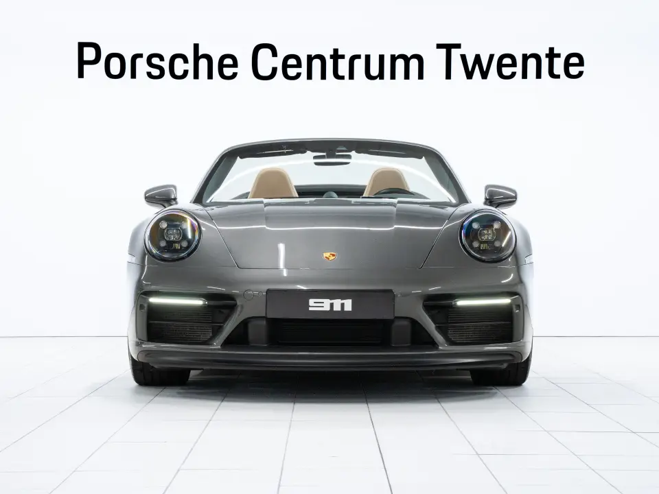 Porsche 911 Carrera 4 GTS Cabriolet