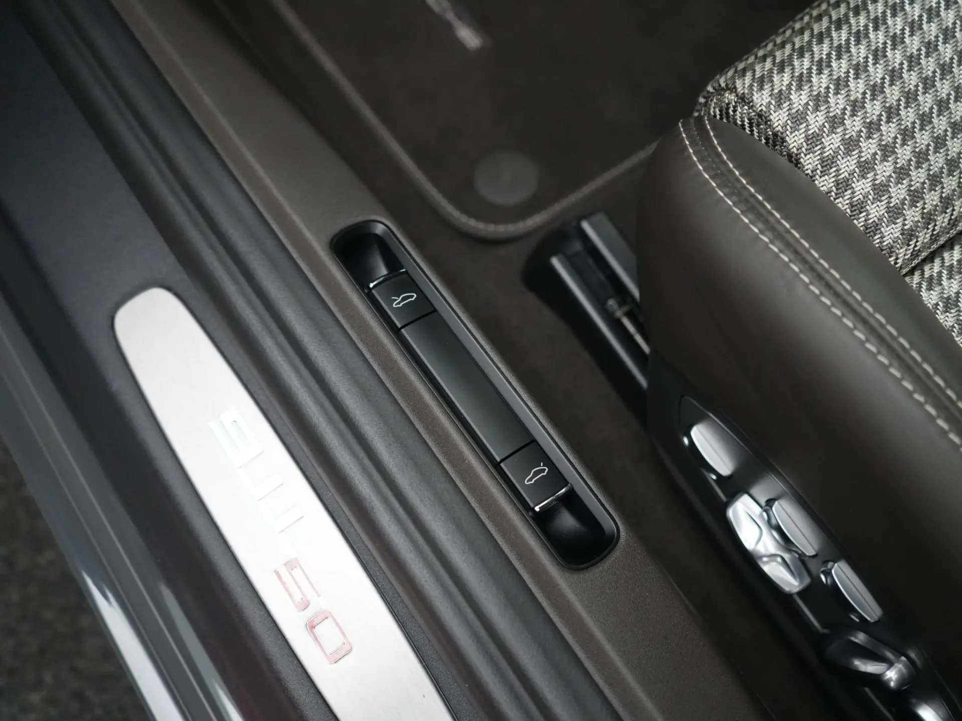 911 Carrera S 50th Anniversary Edition