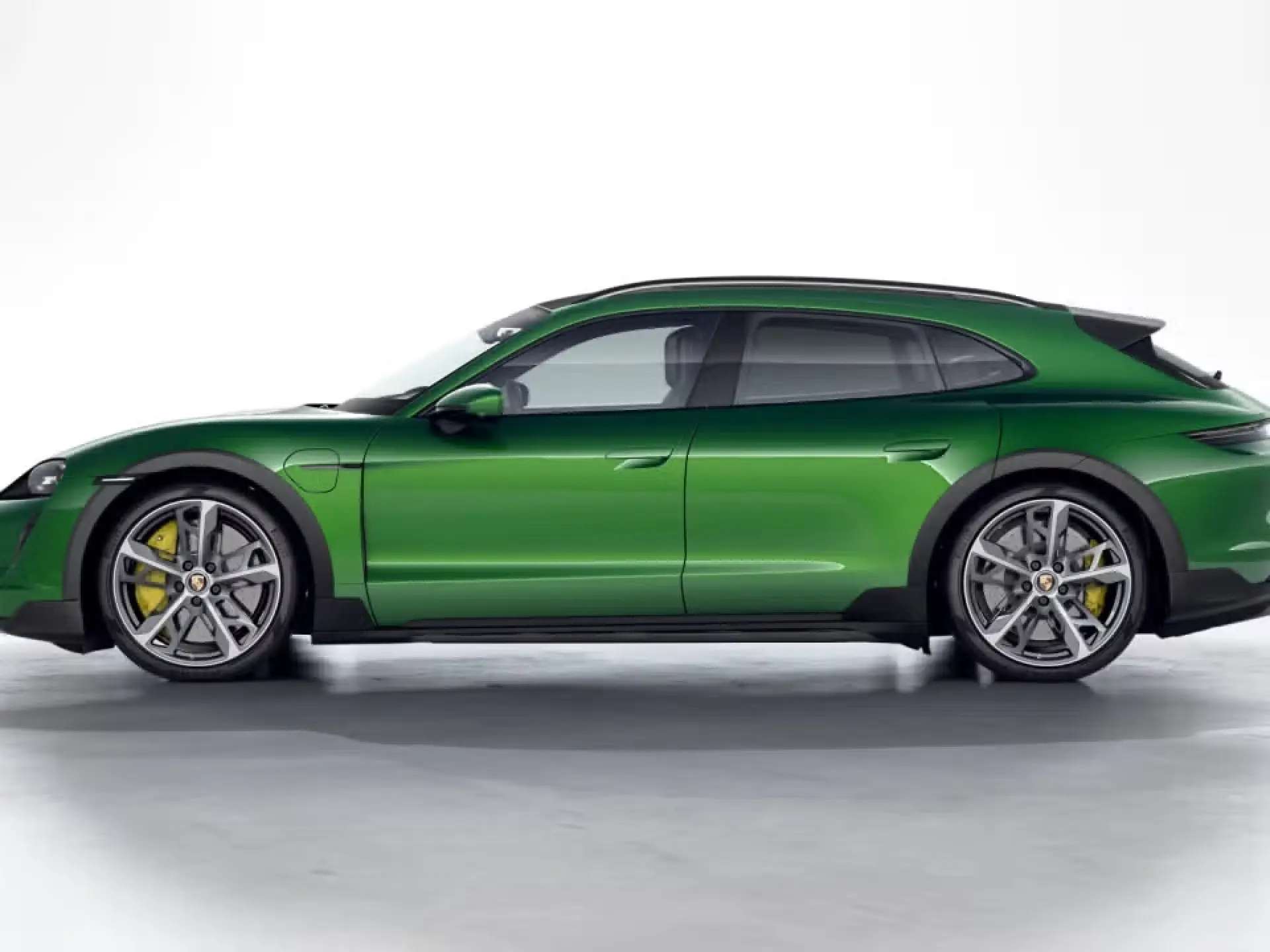 Taycan Turbo S Cross Turismo