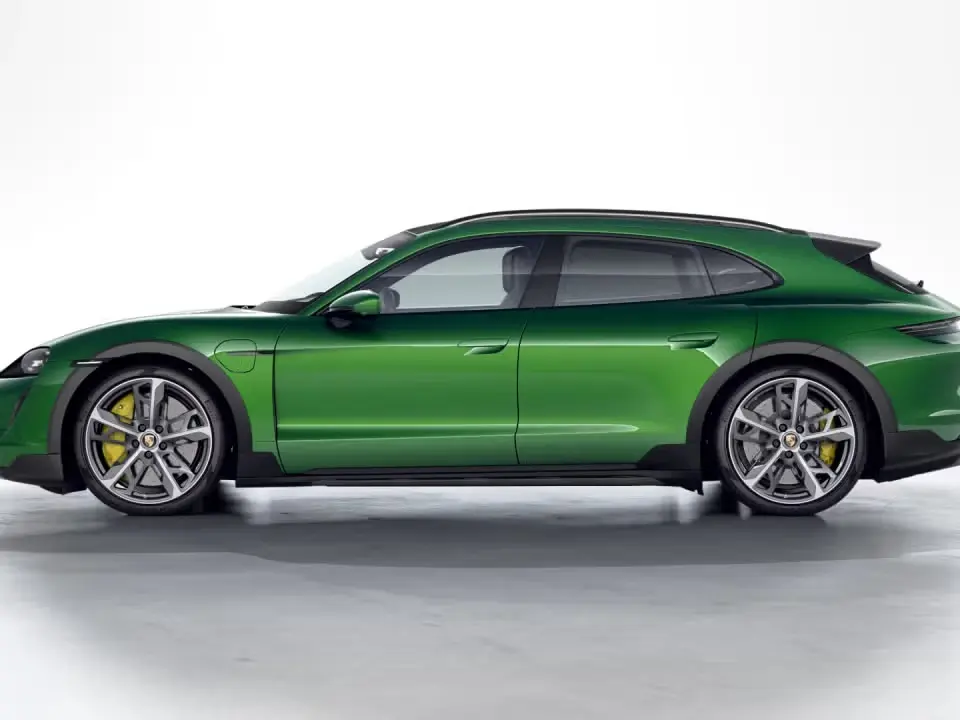 Taycan Turbo S Cross Turismo