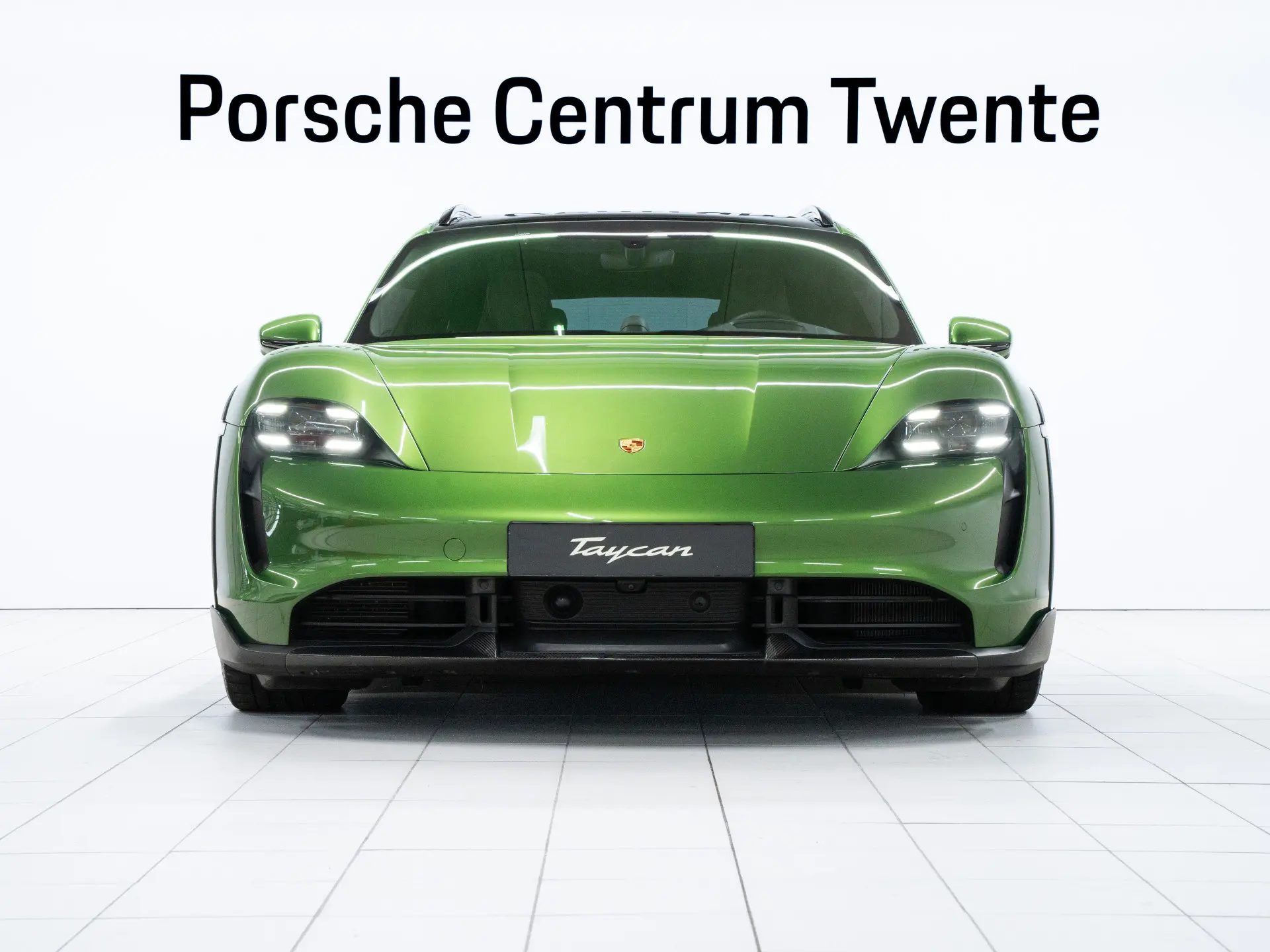 Taycan Turbo S Cross Turismo