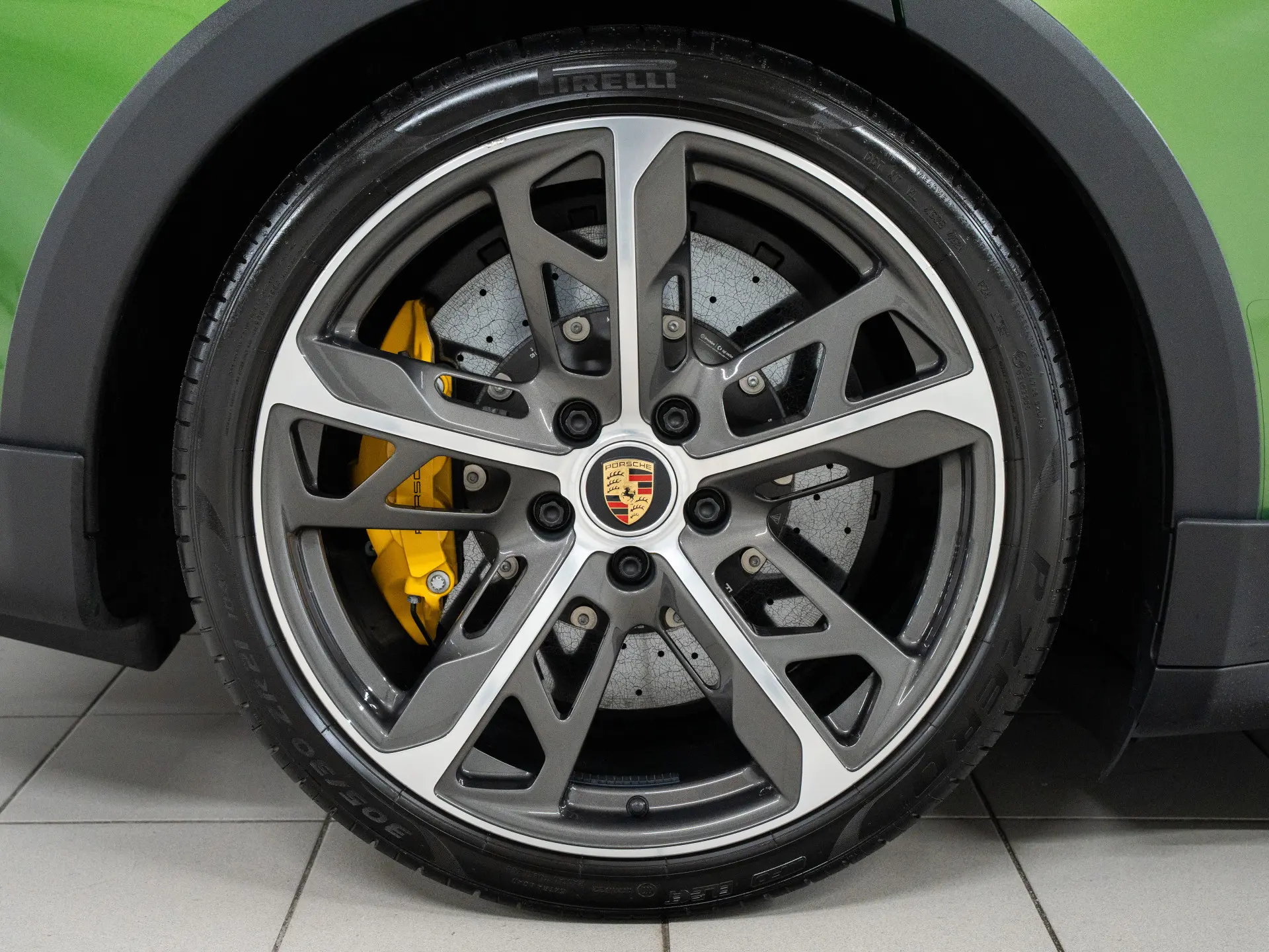 Taycan Turbo S Cross Turismo