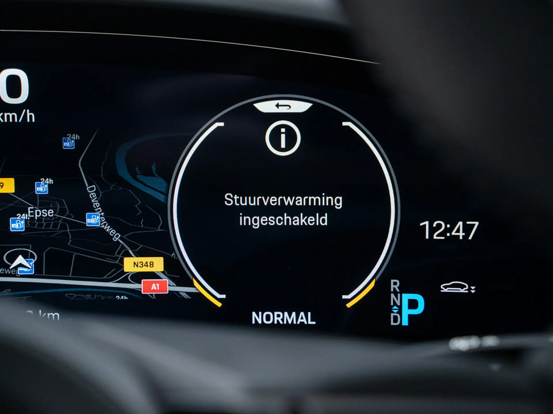 Taycan Turbo S Cross Turismo