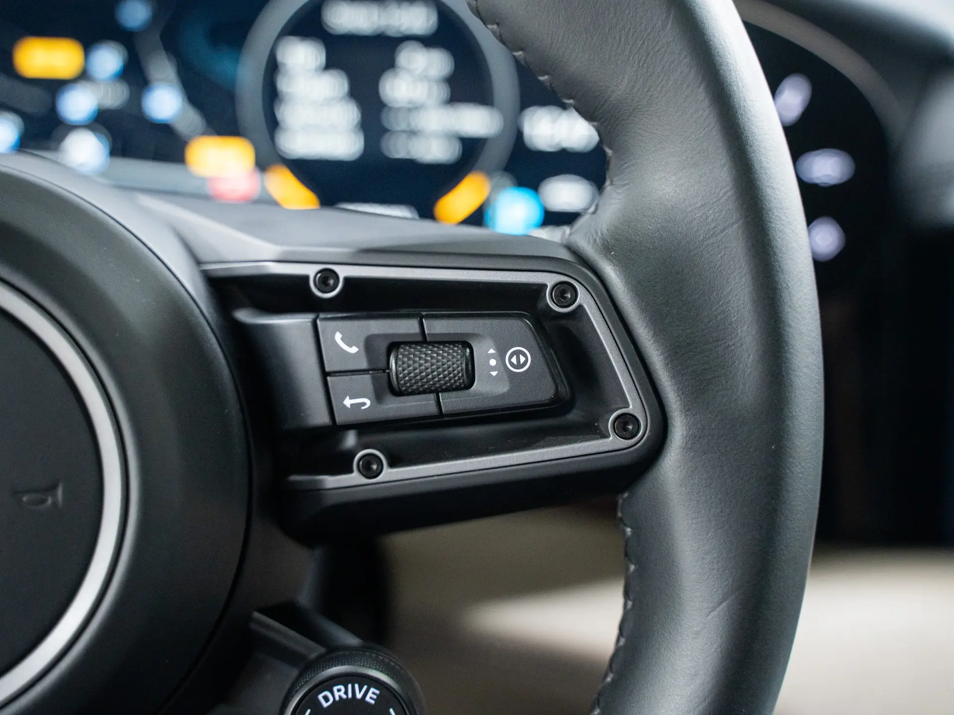 Taycan Turbo S Cross Turismo