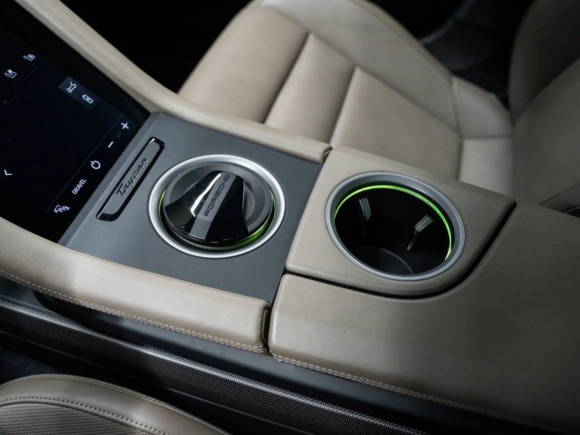 Taycan Turbo S Cross Turismo