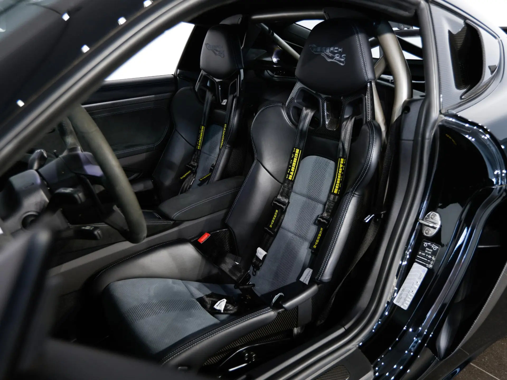 718 GT4 RS
