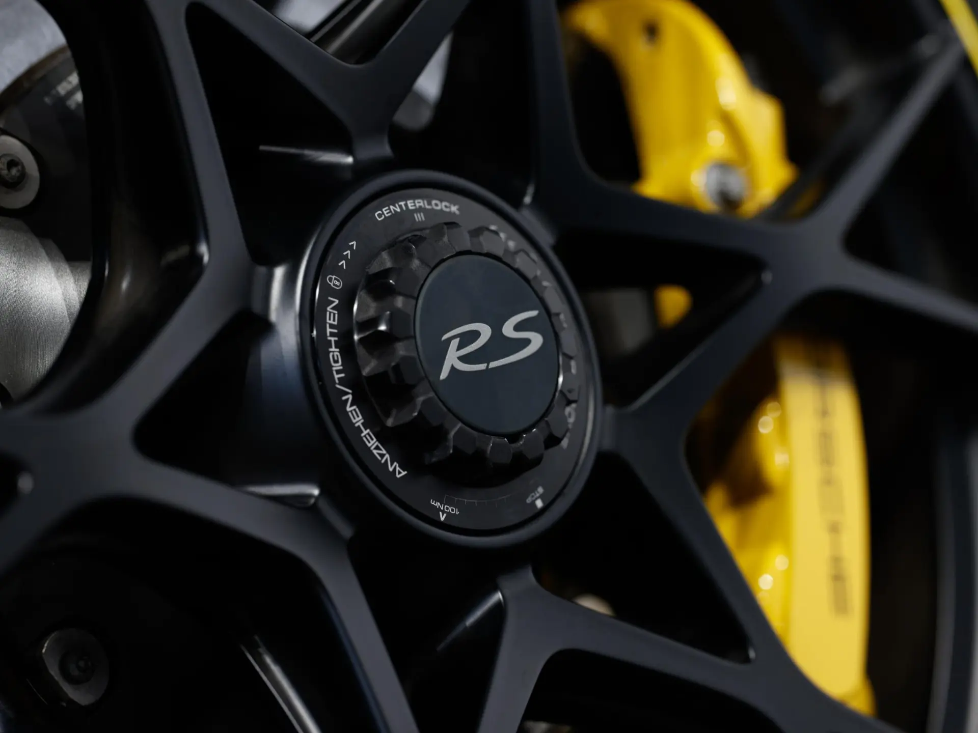 718 GT4 RS