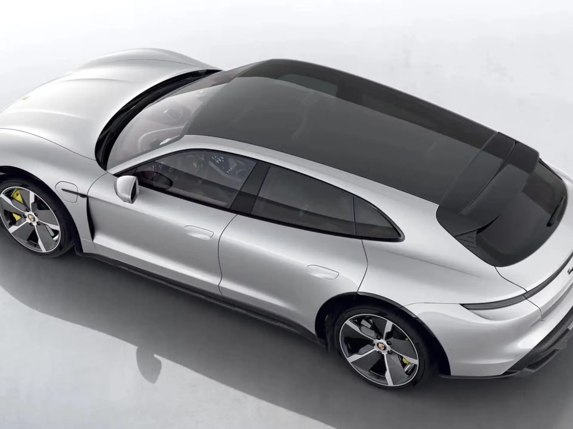 Taycan Turbo S Cross Turismo