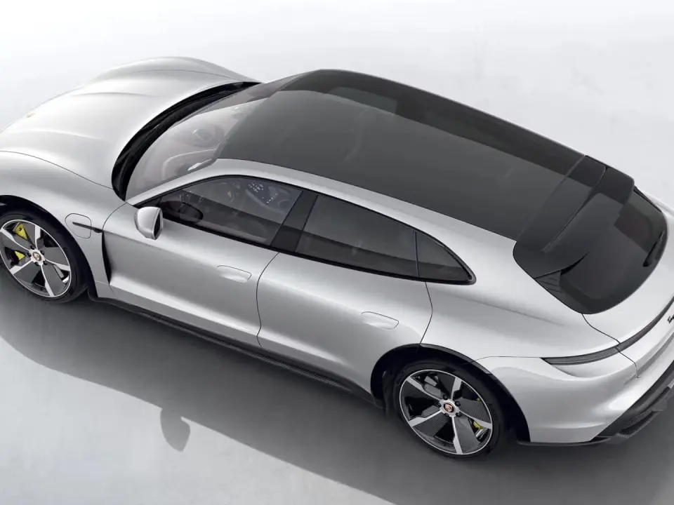 Taycan Turbo S Cross Turismo