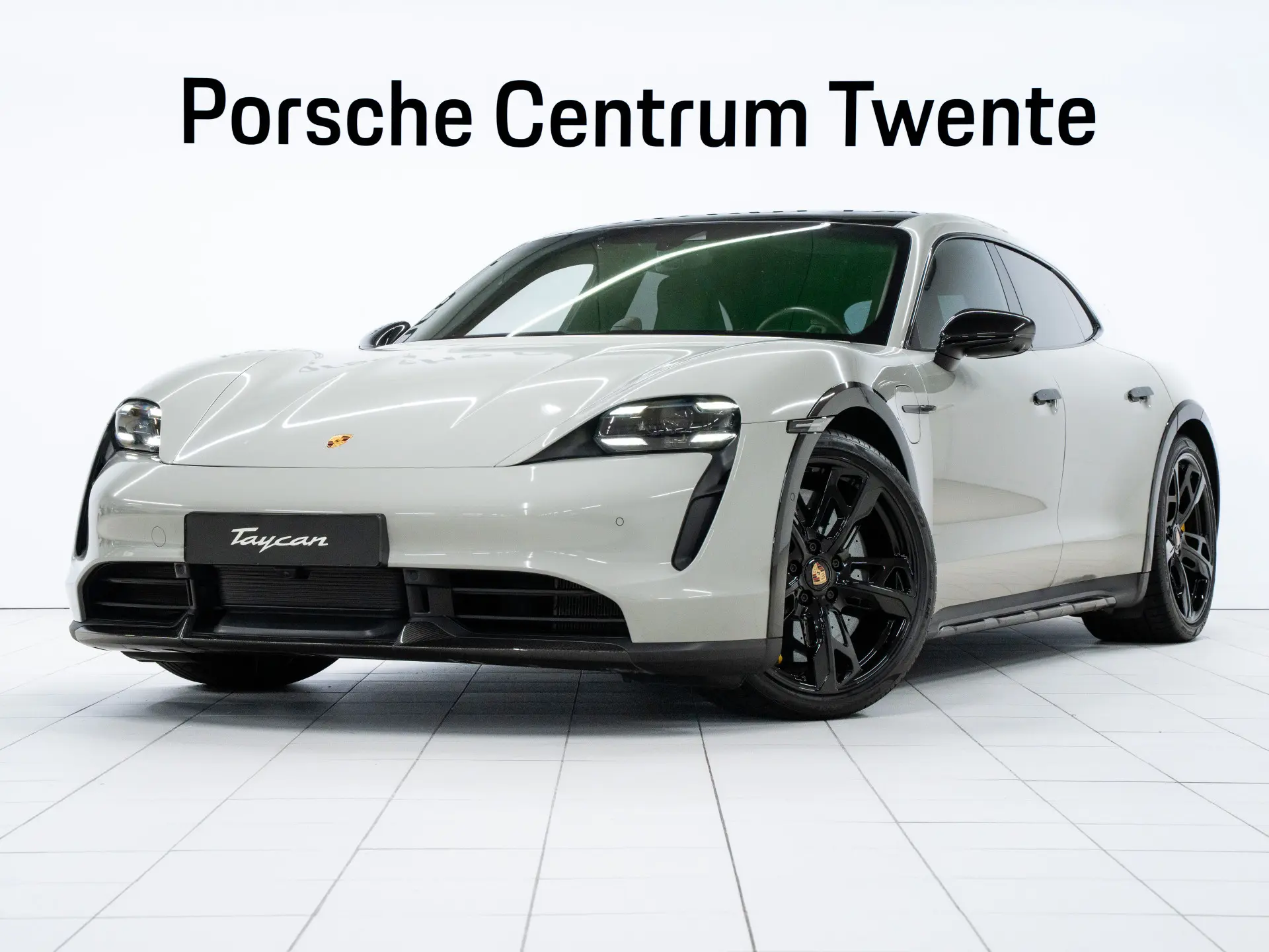 Taycan Turbo S Cross Turismo