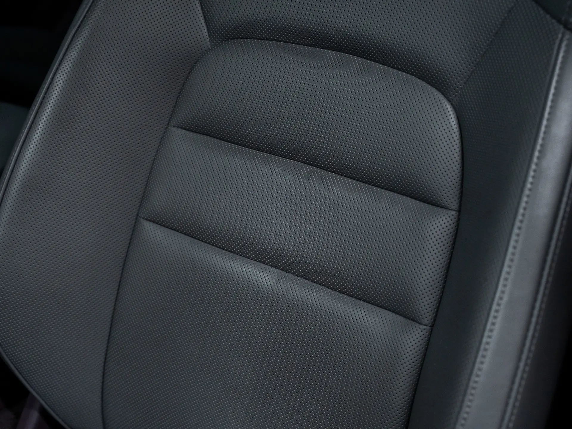 Taycan Turbo S Cross Turismo
