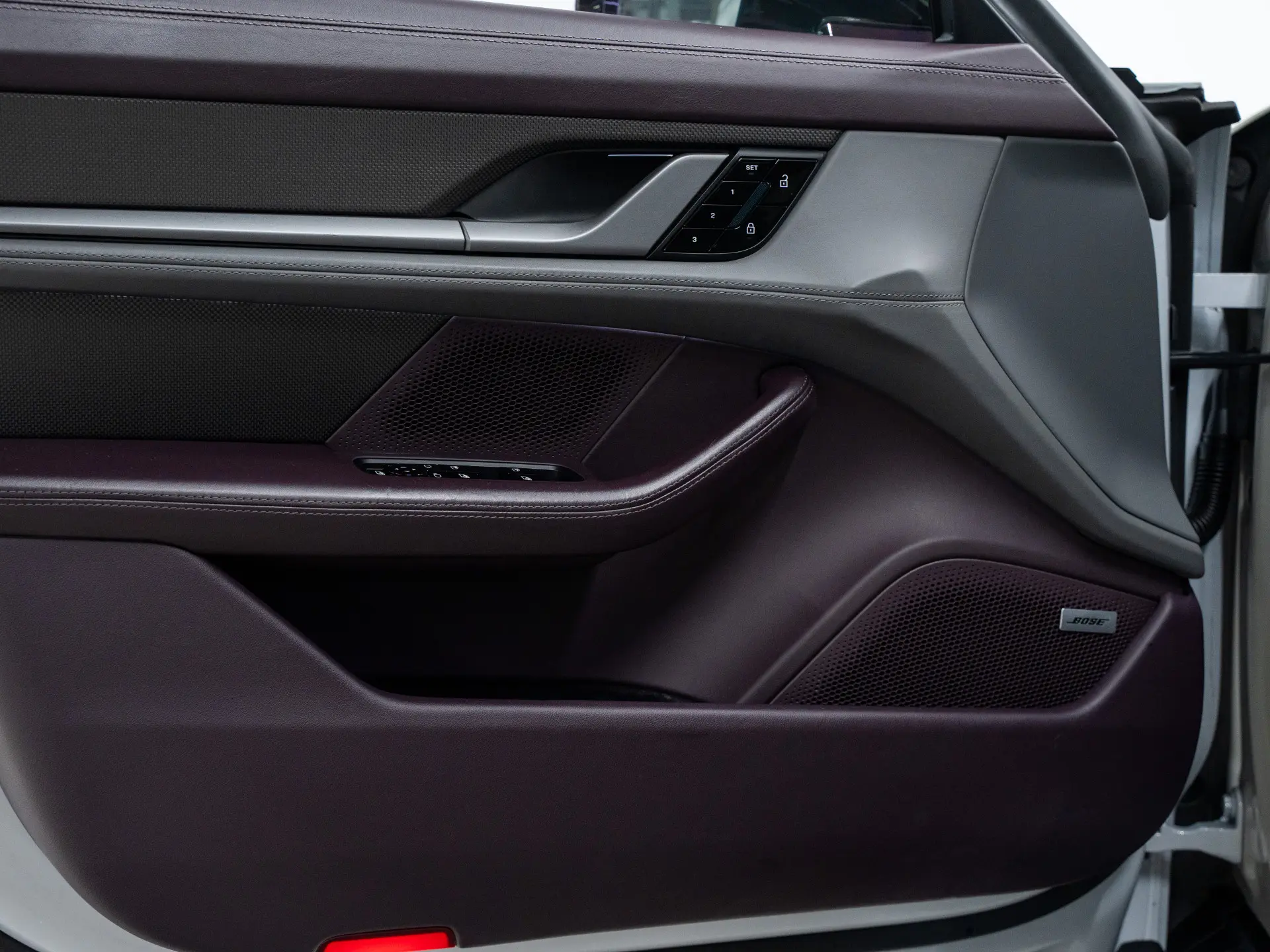 Taycan Turbo S Cross Turismo