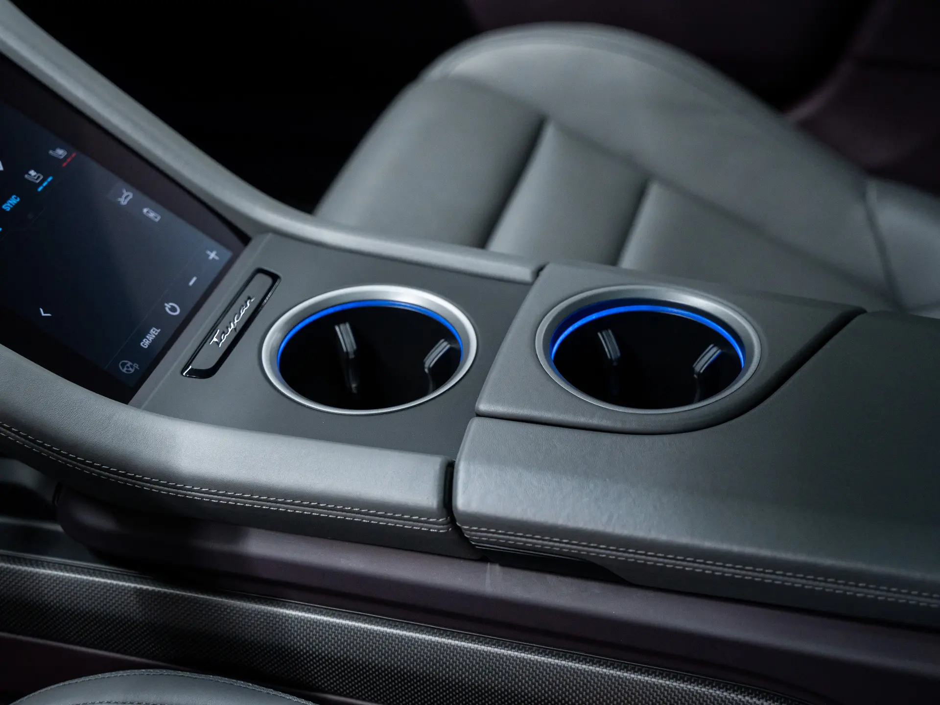 Taycan Turbo S Cross Turismo