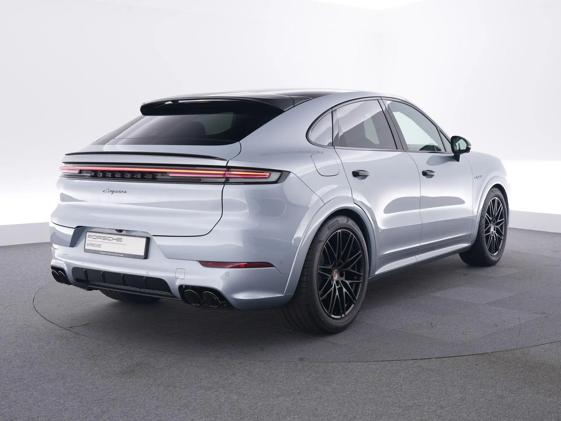 Cayenne Coupé 3.0 E-Hybrid Black Edition