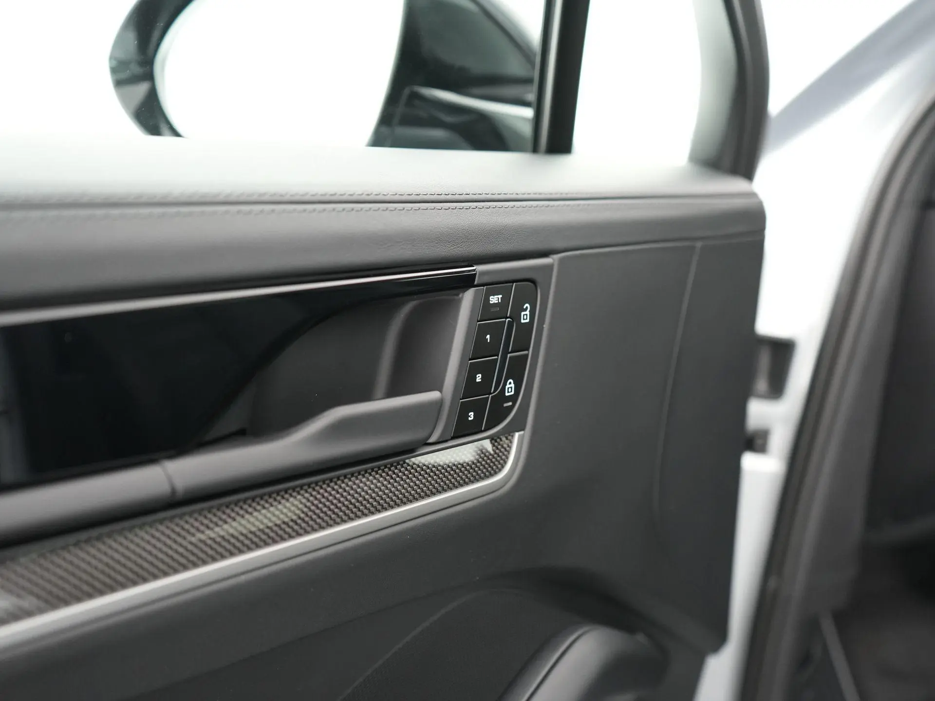 Cayenne Coupé 3.0 E-Hybrid Black Edition