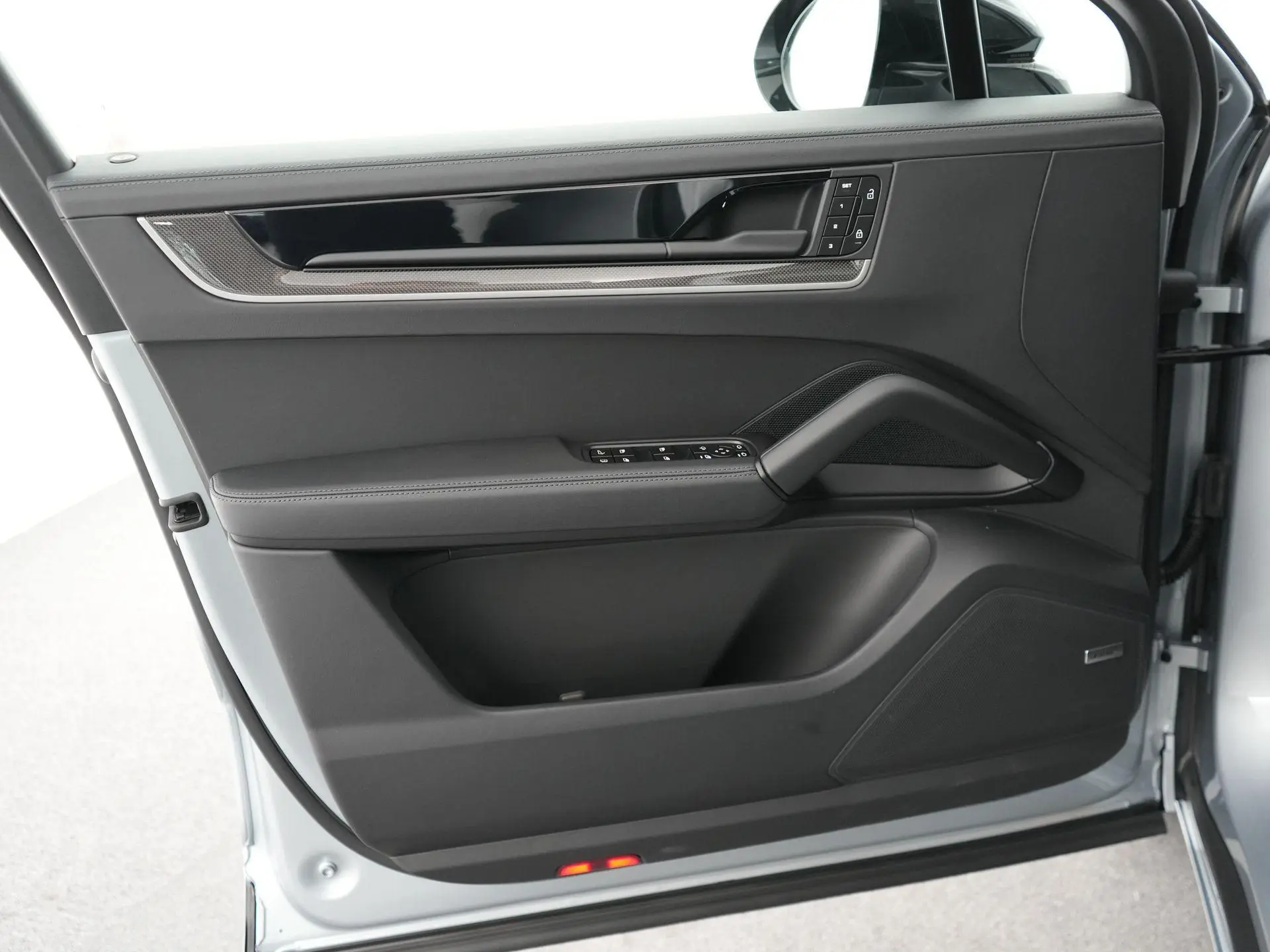 Cayenne Coupé 3.0 E-Hybrid Black Edition