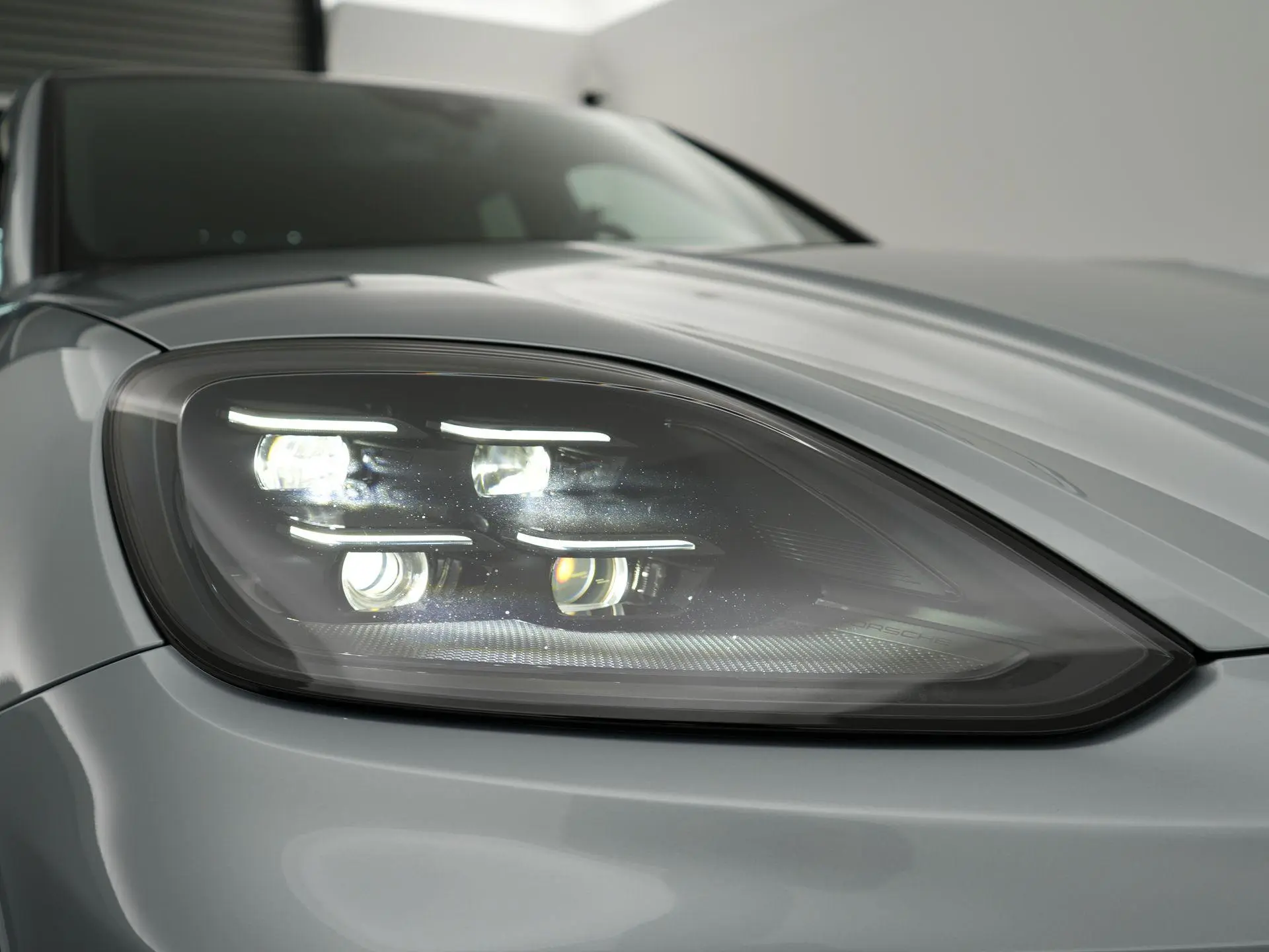 Cayenne Coupé 3.0 E-Hybrid Black Edition