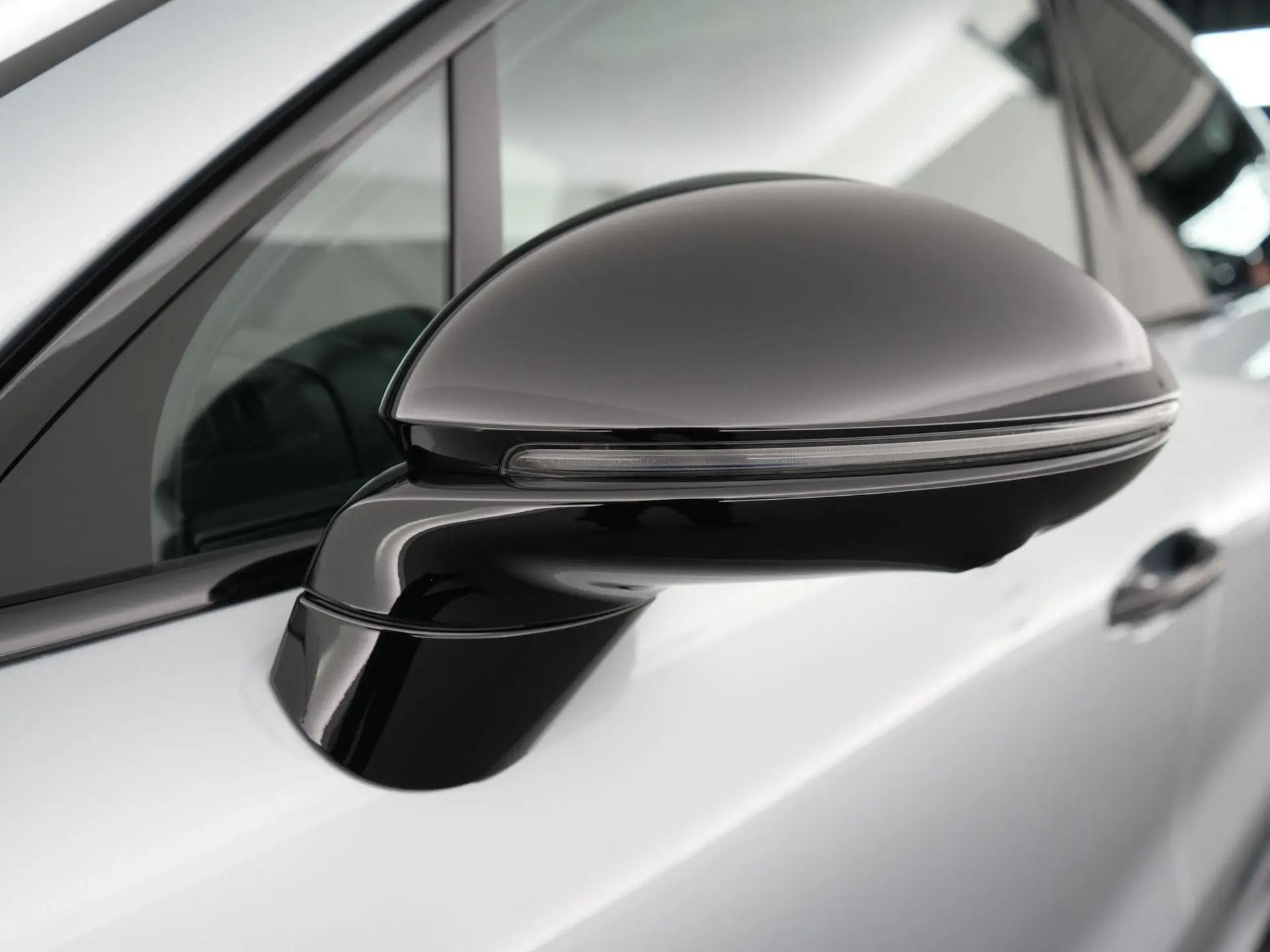 Cayenne Coupé 3.0 E-Hybrid Black Edition