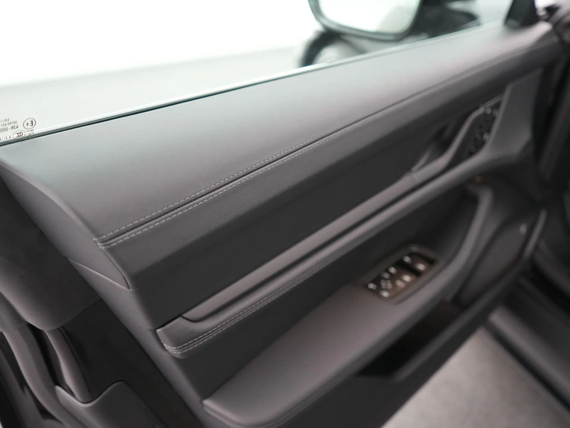 Taycan 4 Black Edition 105 kWh